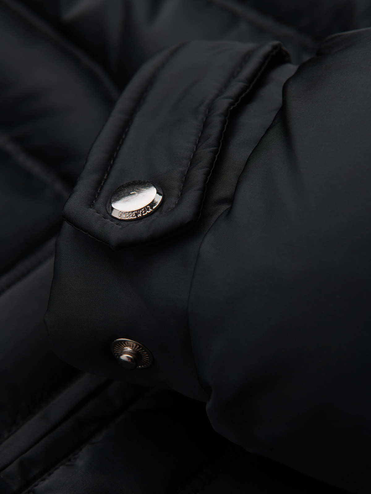 Ombre Men&#039;s quilted jacket with gloss and stand-up collar - black