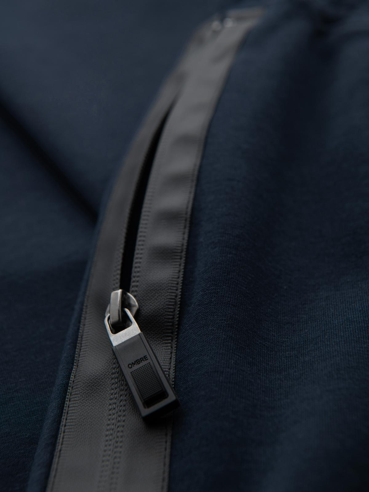 Pantaloni de trening cu croială dreaptă pentru bărbați, cu model ombre