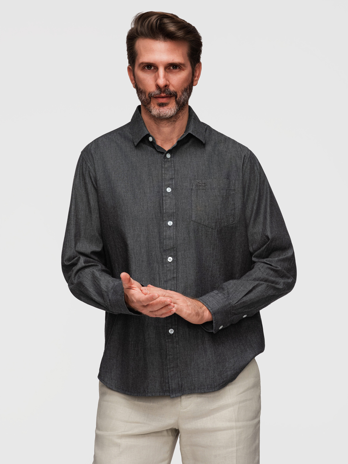 Ombre Men's denim shirt with embroidered pocket - black