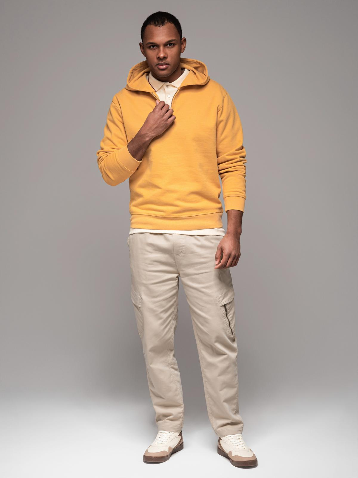 Ombre Men&#039;s knitted joggers with cargo pockets - cream