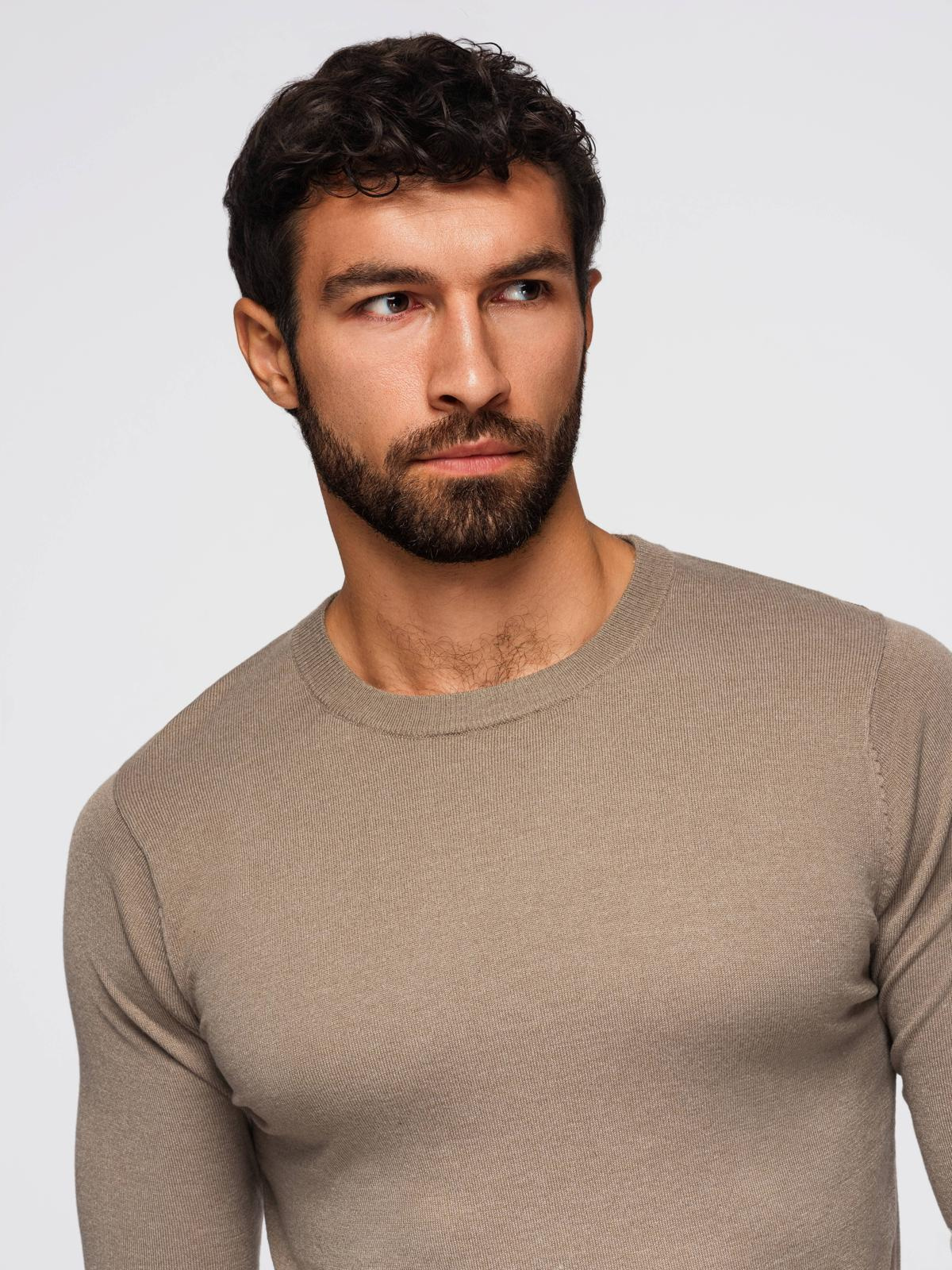 Ombre BASIC men&#039;s classic viscose sweater with round neckline - dark beige