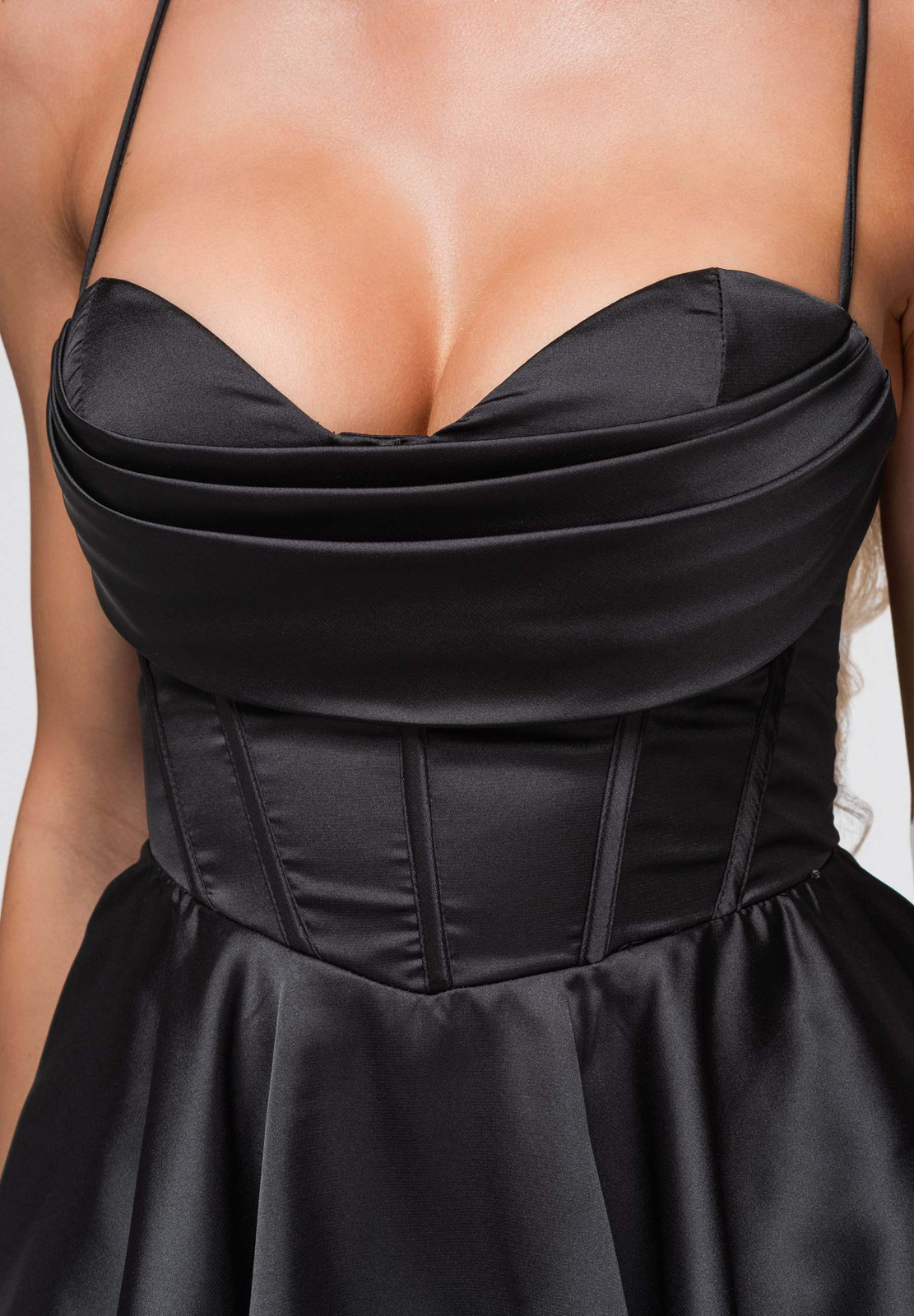 Edoti Evening dress LA-OM