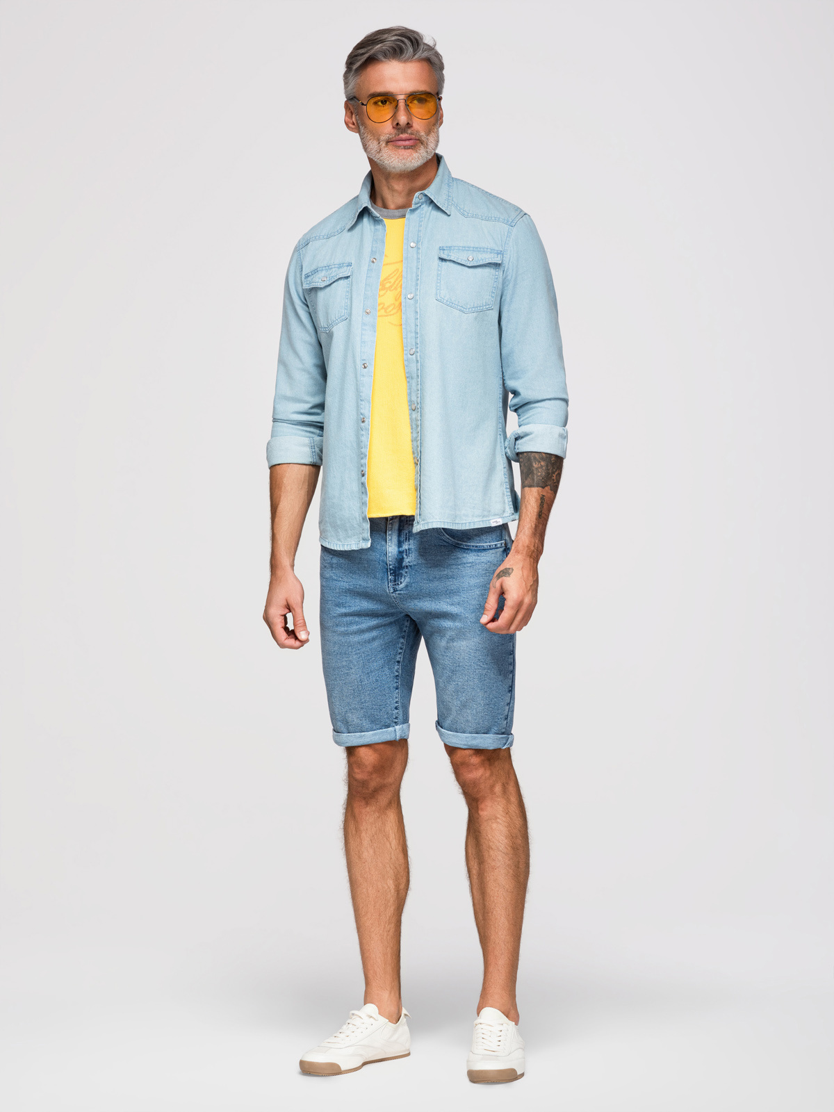 Ombre Men's denim shorts with rolled up leg - light blue