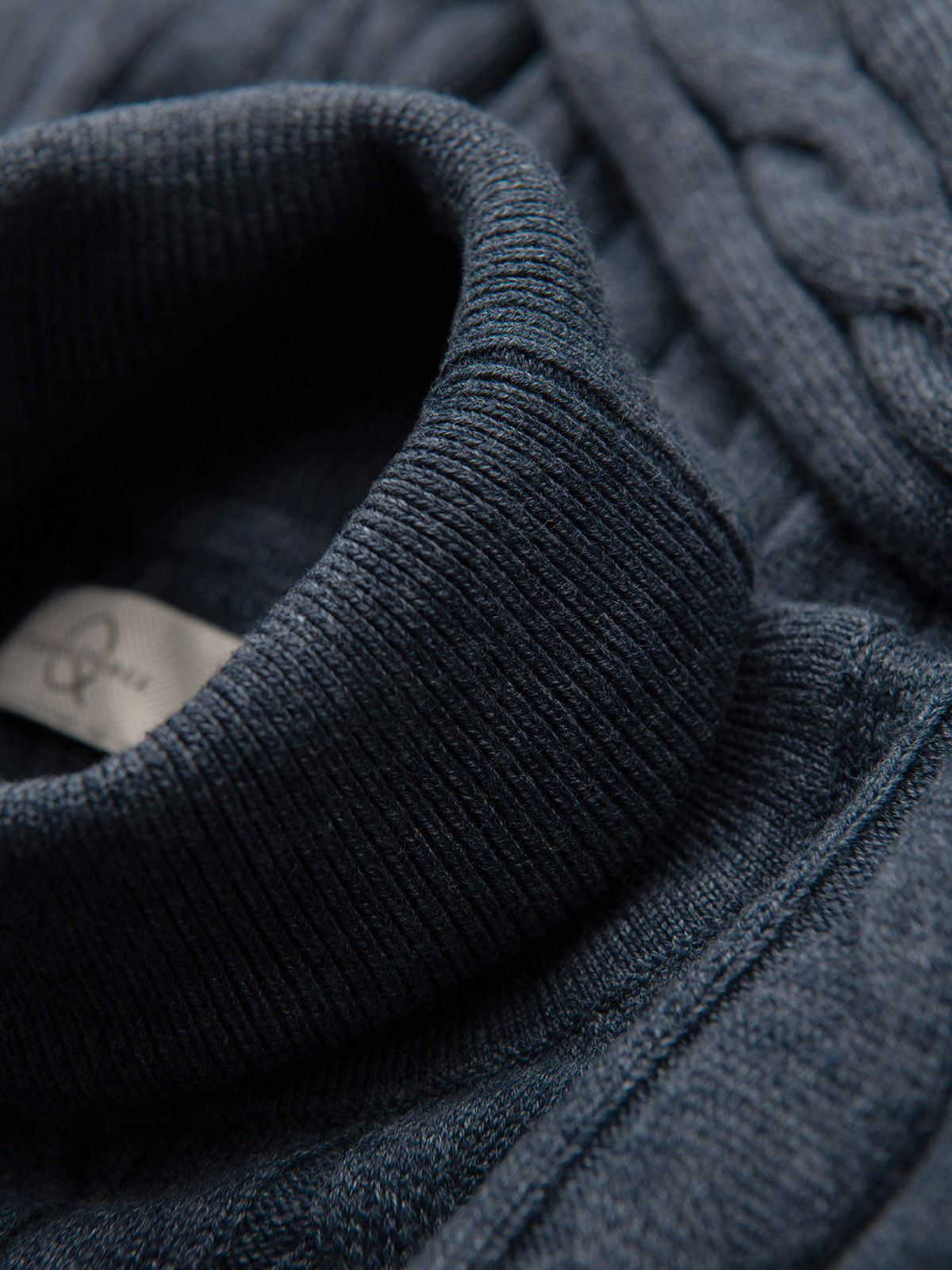 Ombre Men&#039;s turtleneck sweater with checkered weave - navy blue