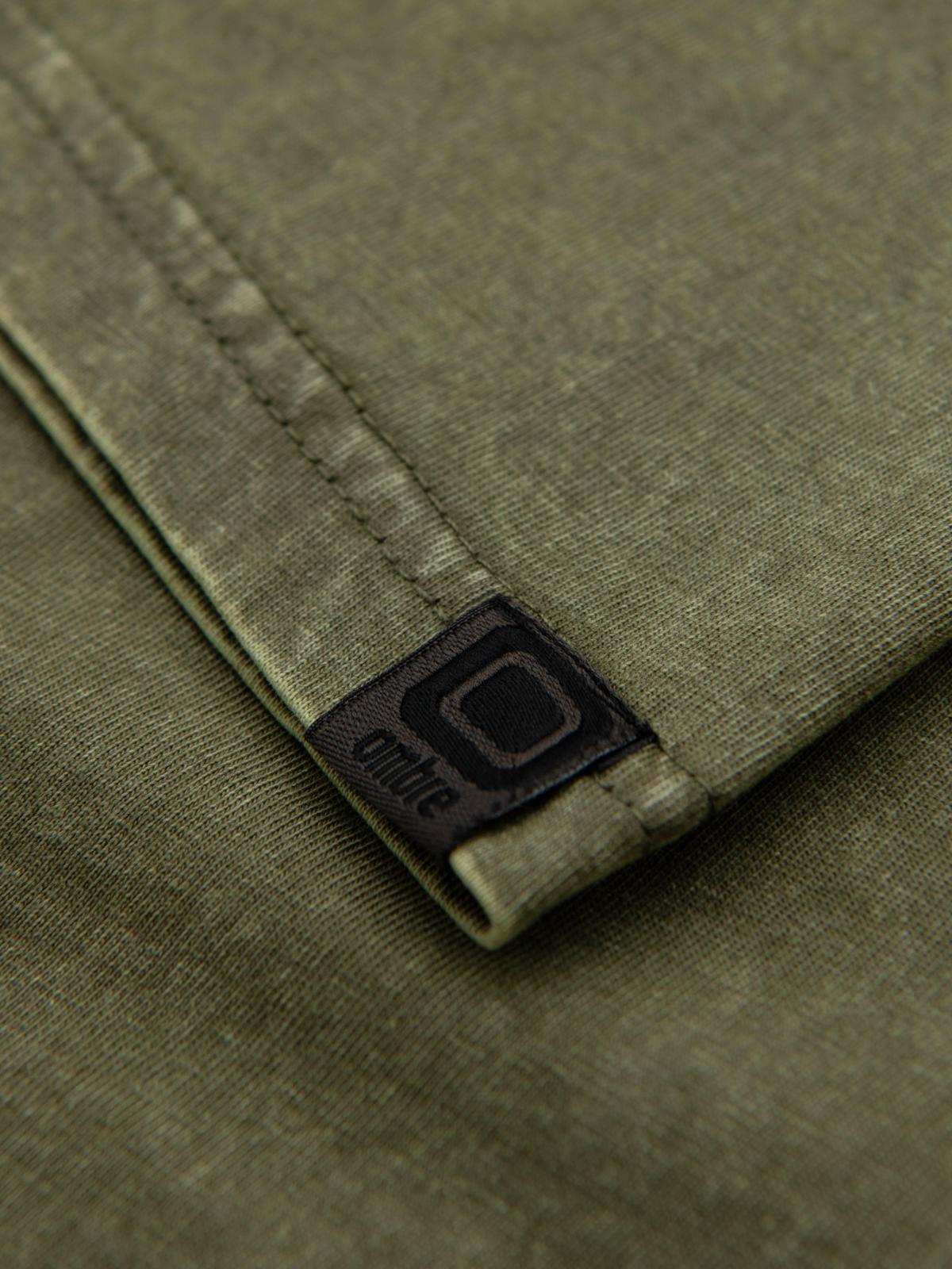 Ombre Men's t-shirt with wash effect - olive