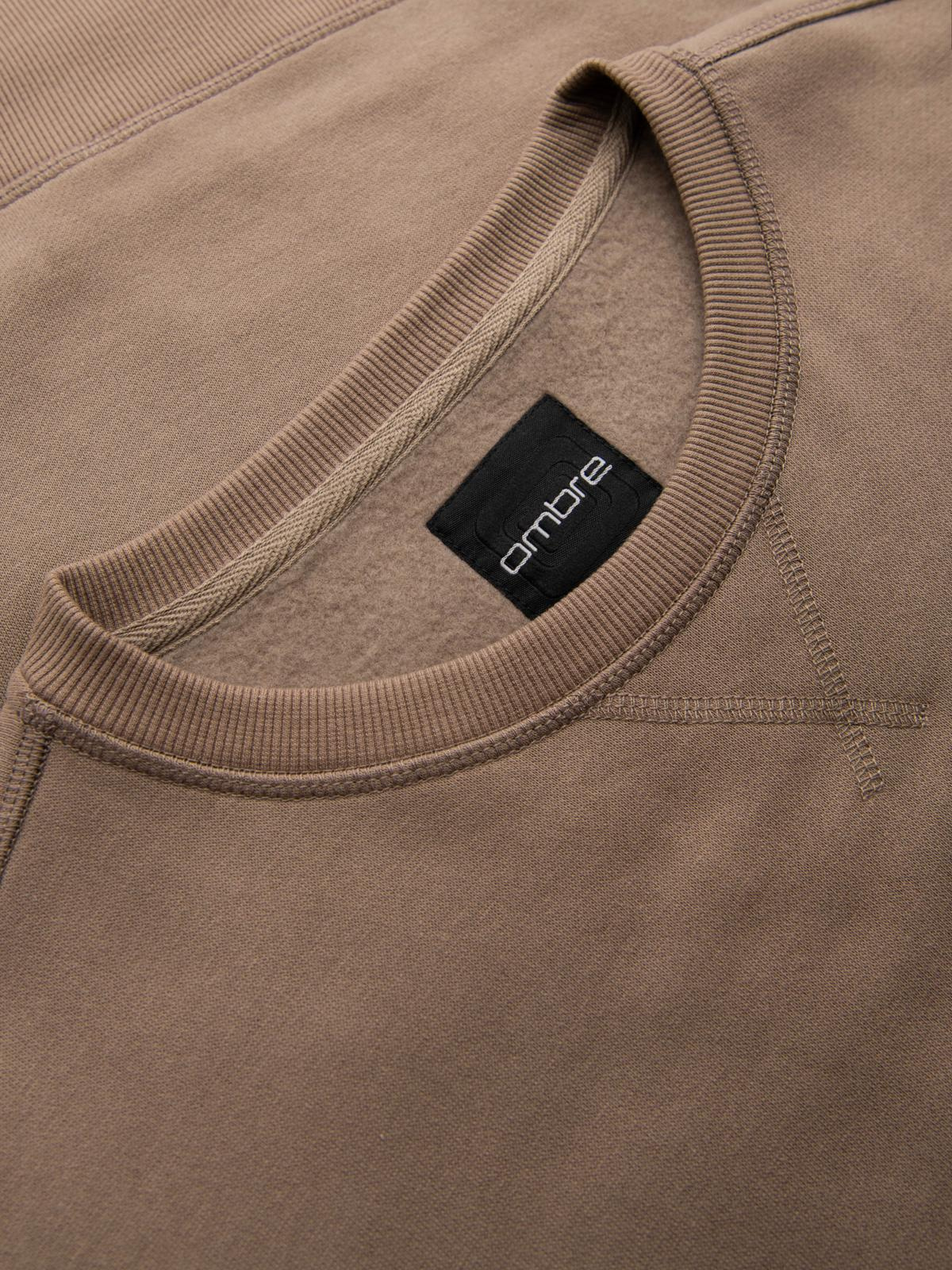 Ombre Classic men's sweatshirt with round neckline - light brown