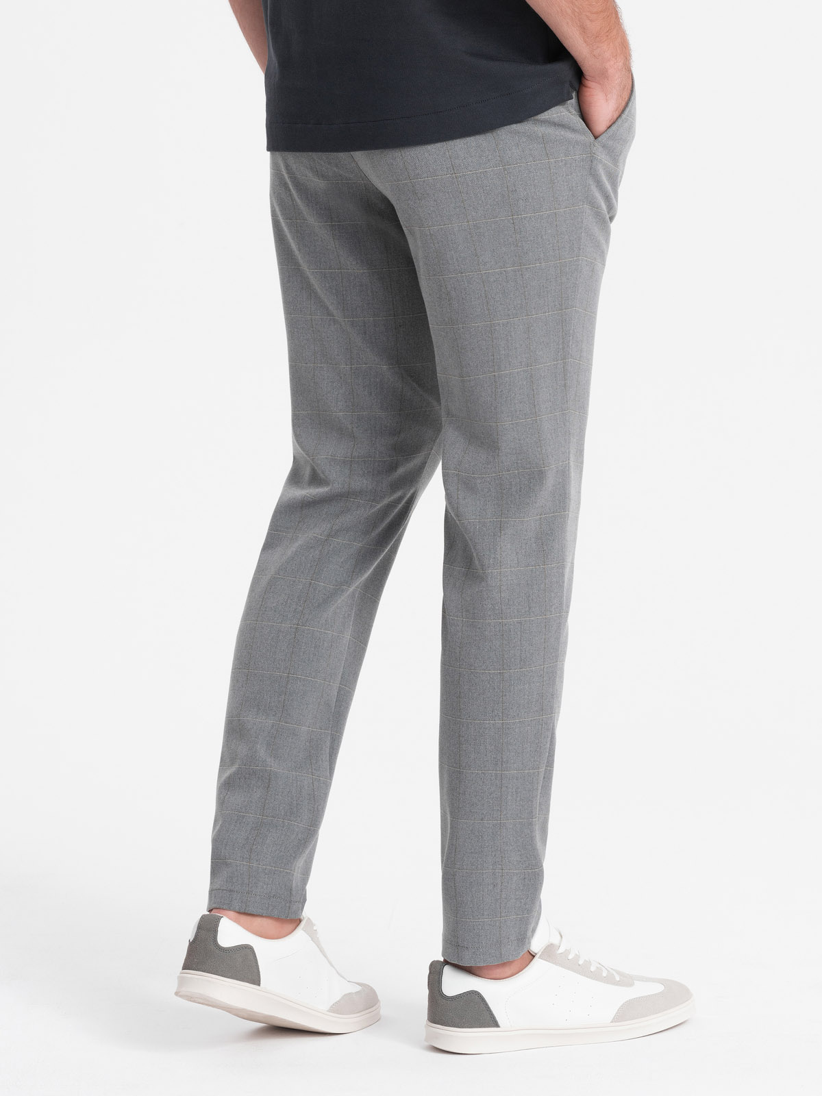 Ombre Men&#039;s classic cut pants in a delicate check - grey