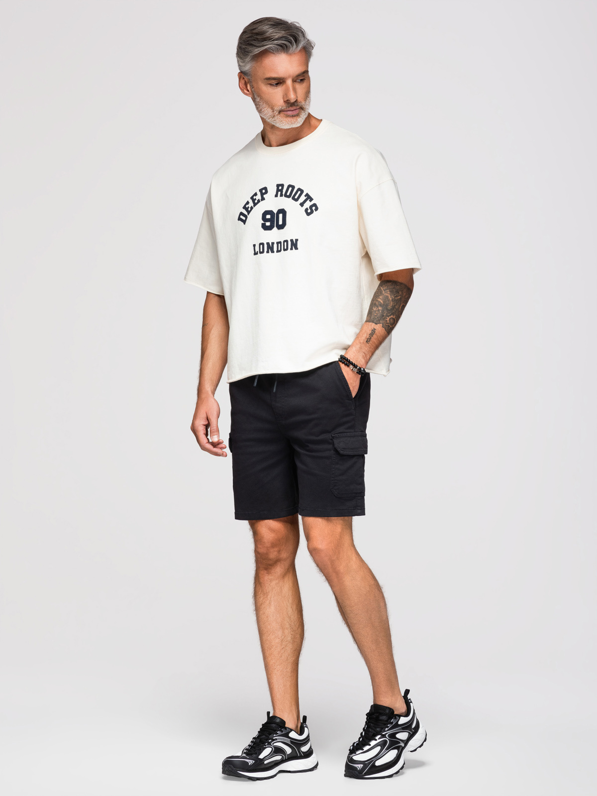 Ombre Men's cotton cargo shorts with elastic waistband - black