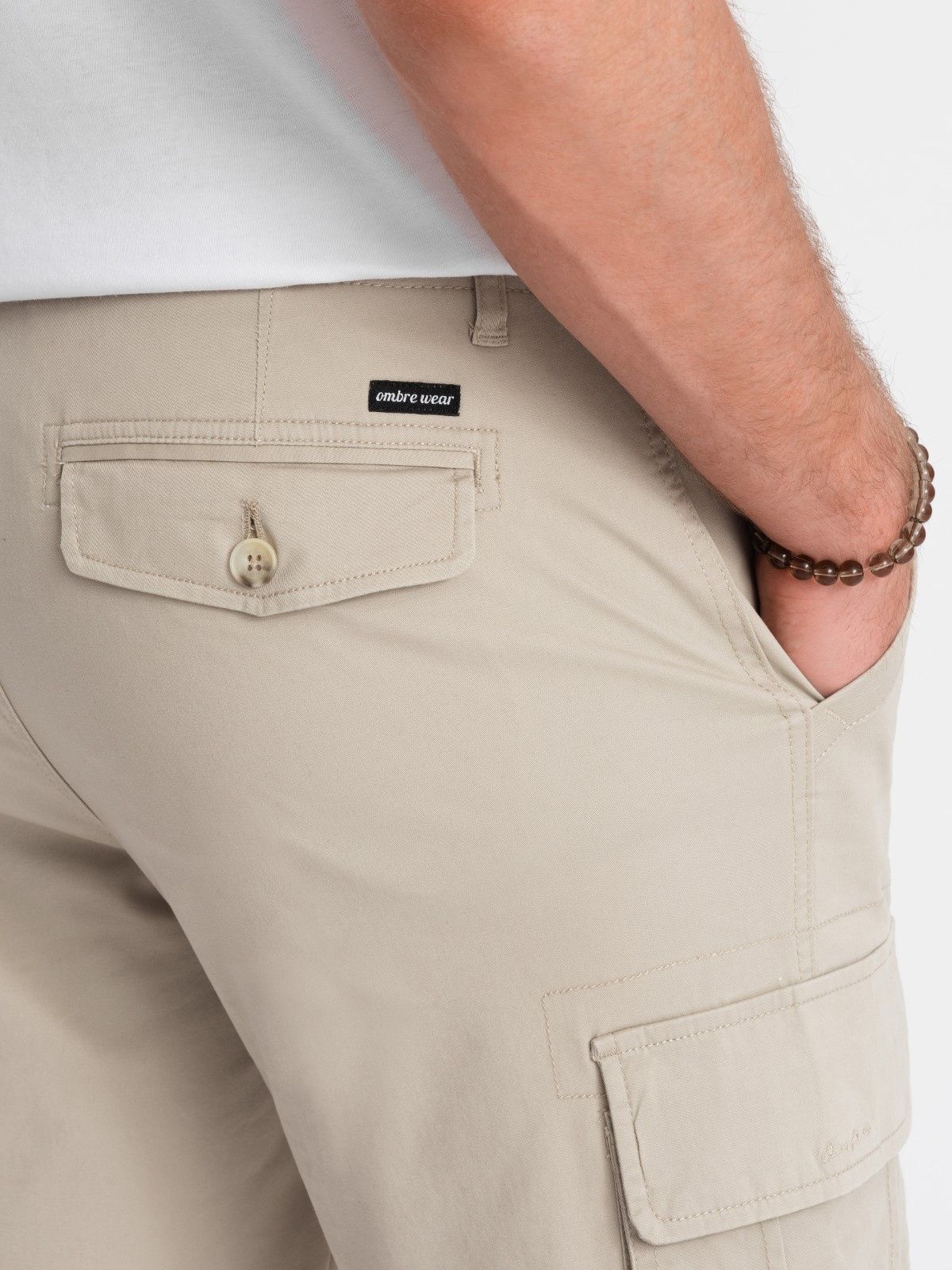 Ombre Men&#039;s monochromatic shorts with cargo pockets - beige