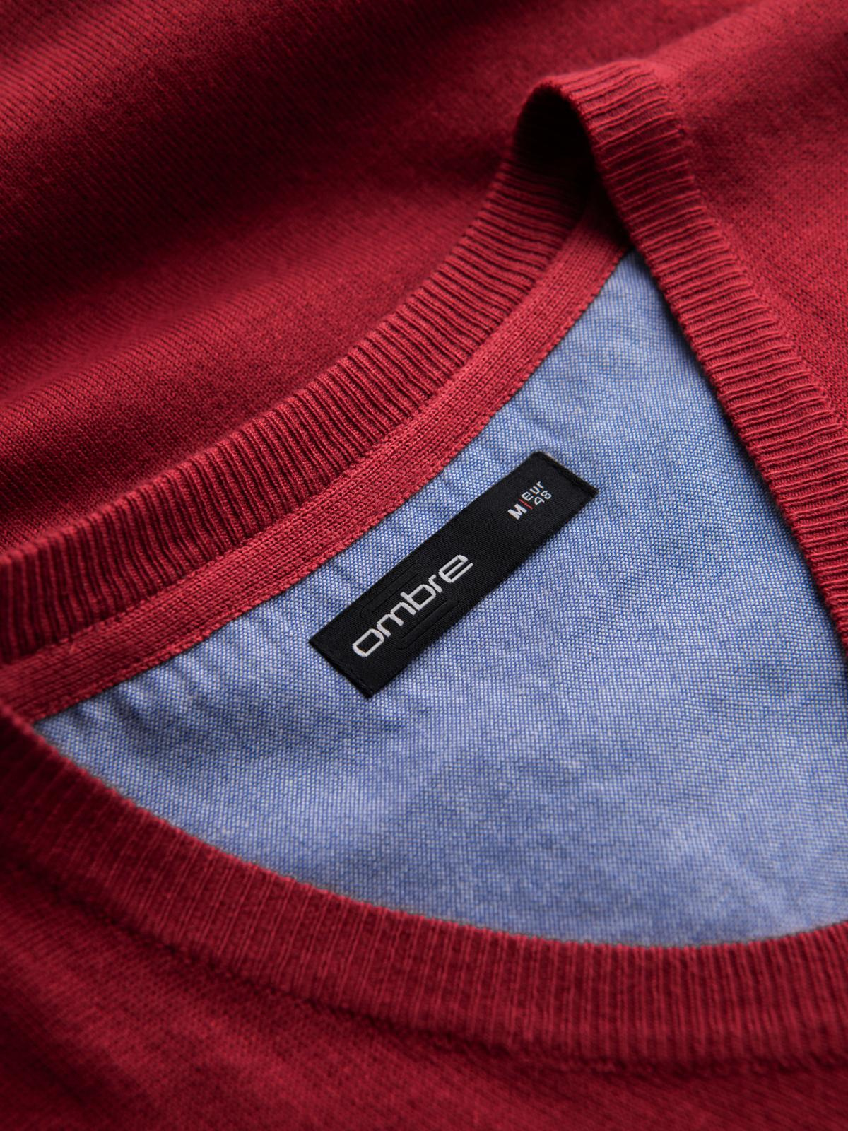 Ombre Men's elegant V-neck BASIC sweater with viscose - red