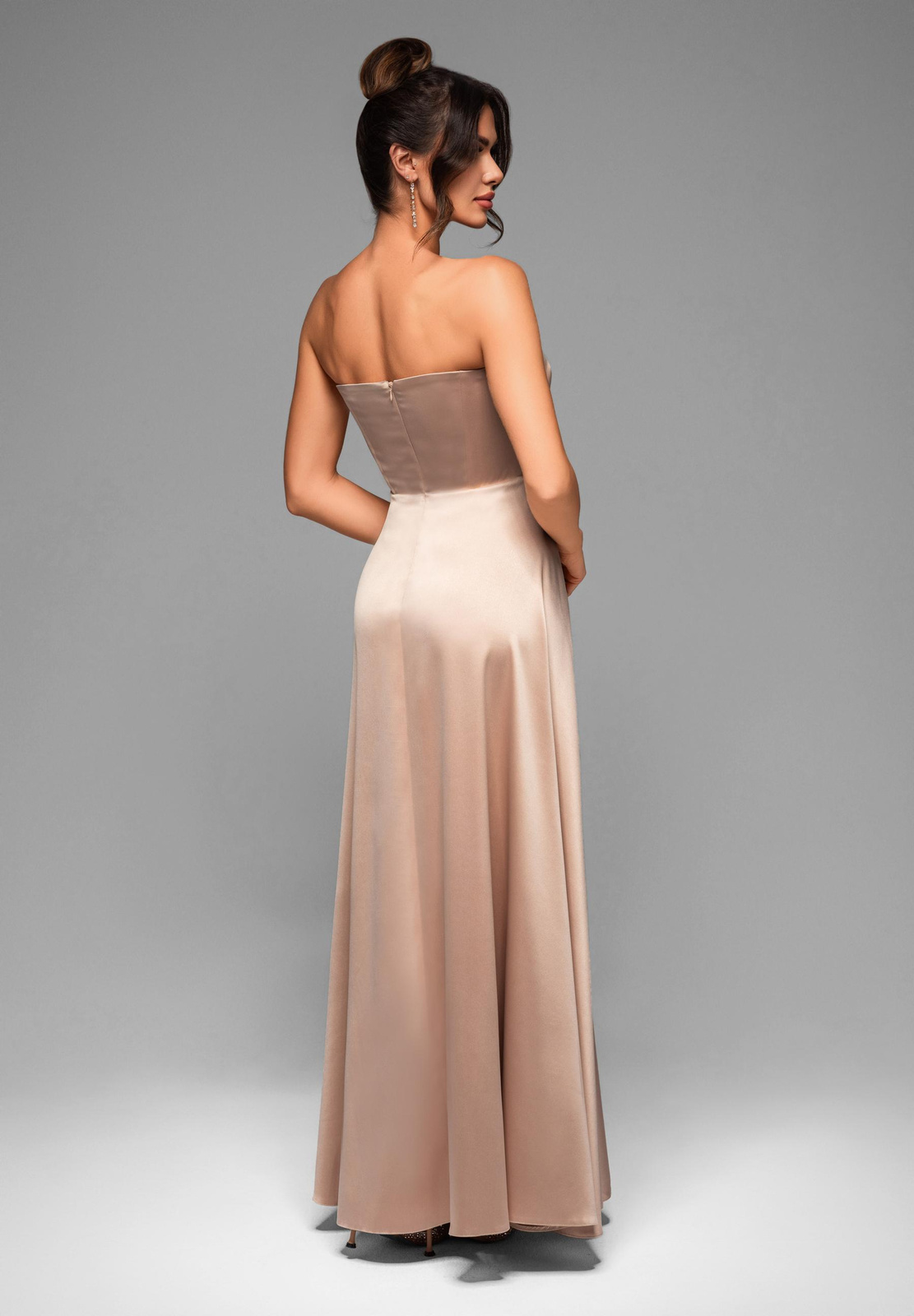 Edoti Evening dress LA-OM