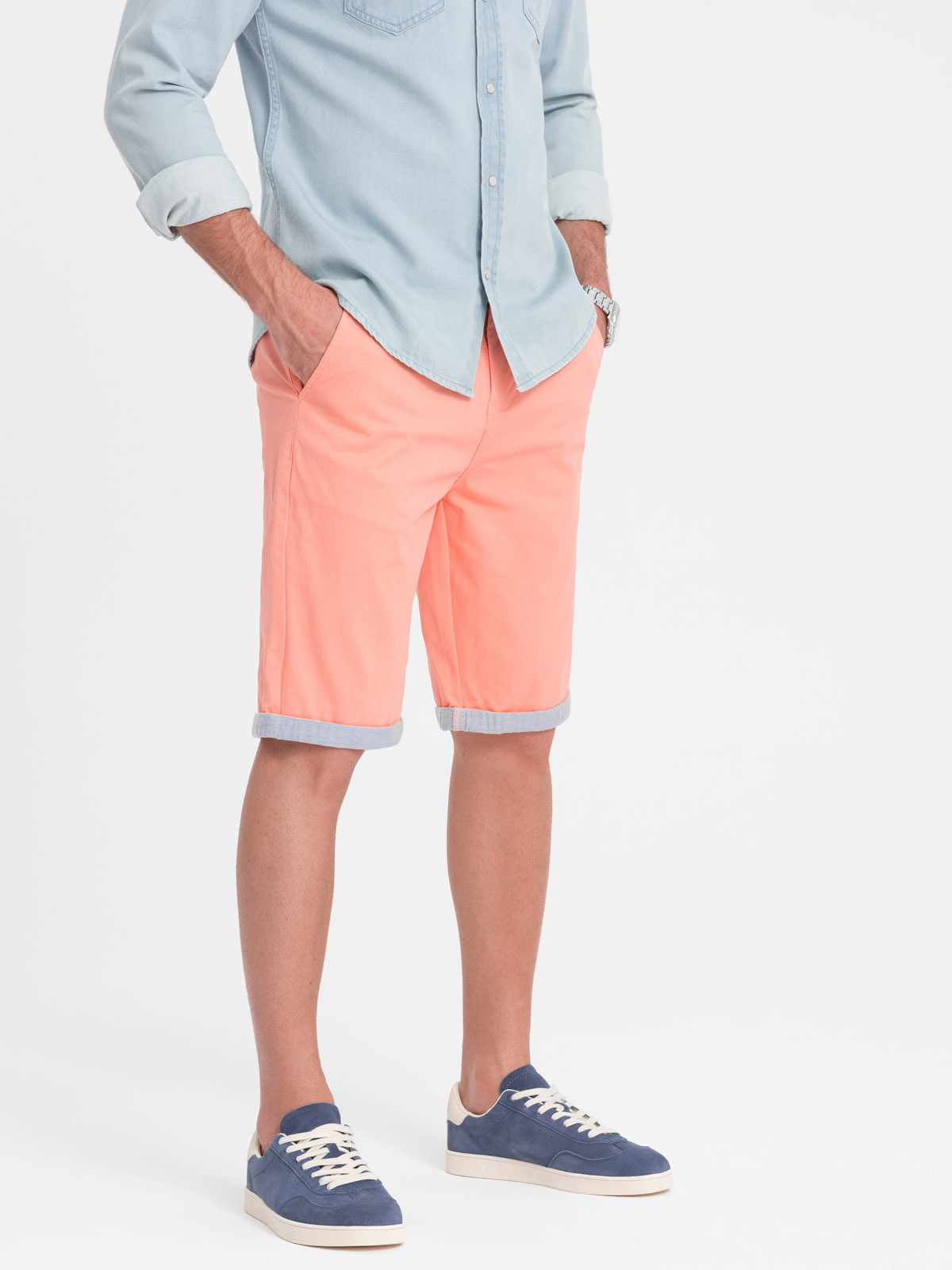 Ombre Men&#039;s chinos shorts with contrasting turn-up
