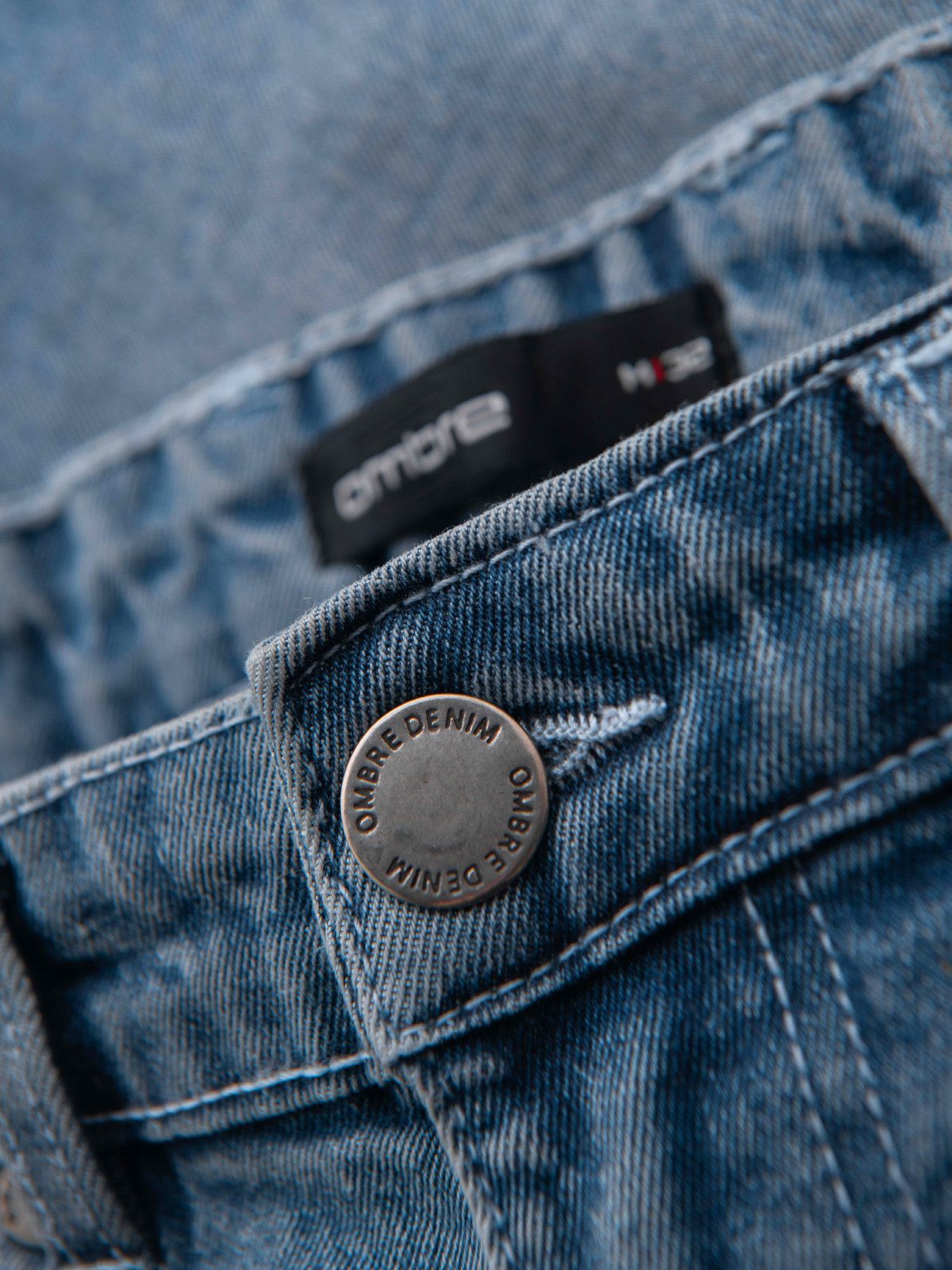 Ombre Men's denim shorts with rolled up leg - light blue