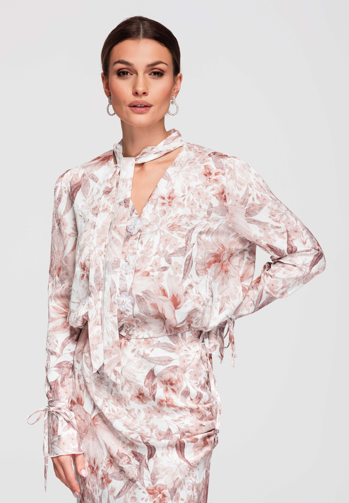 De calitate pentru femei bluză Edoti – design clasică