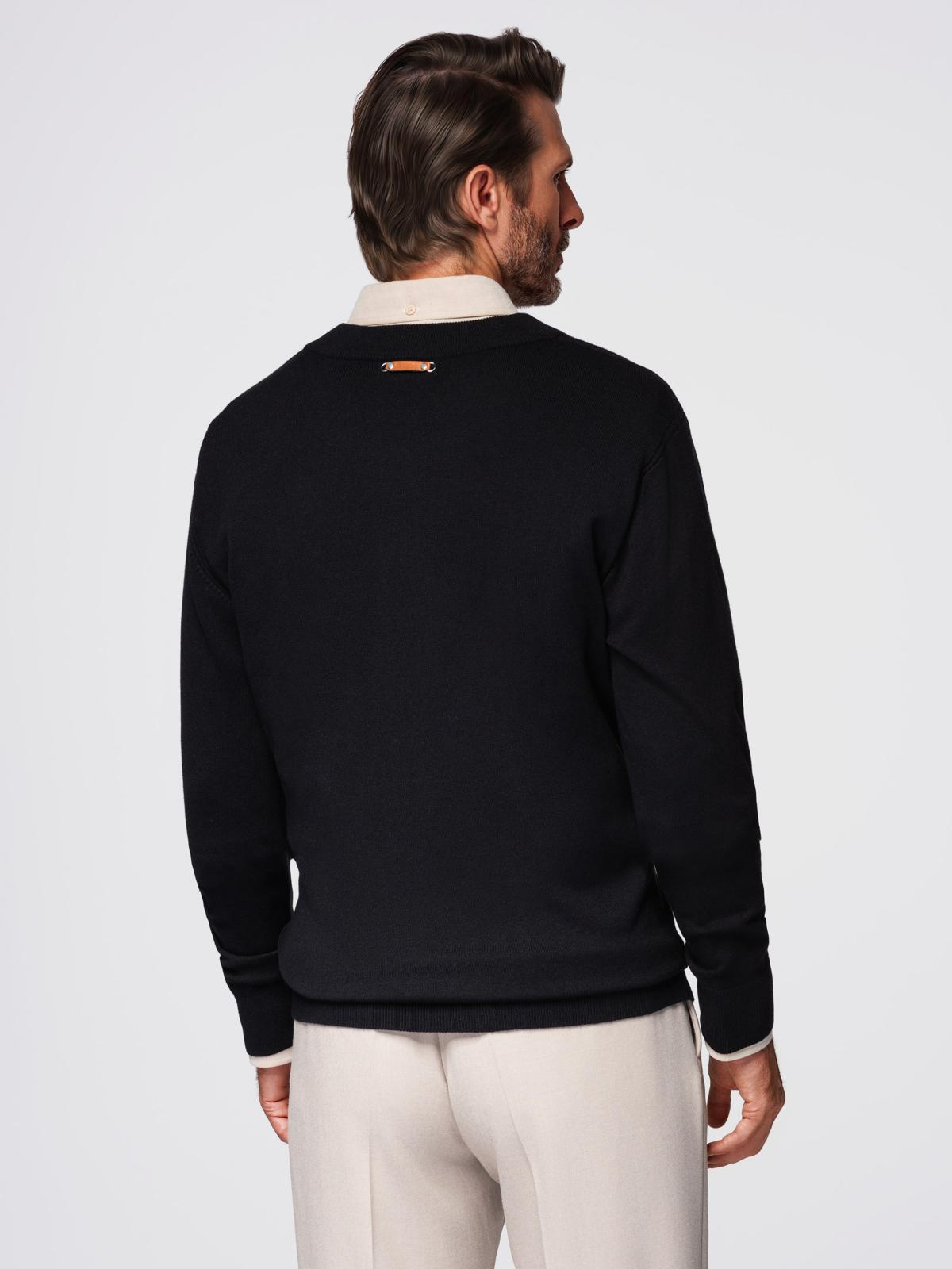 Ombre Men&#039;s sweater with viscose and spread neckline - black