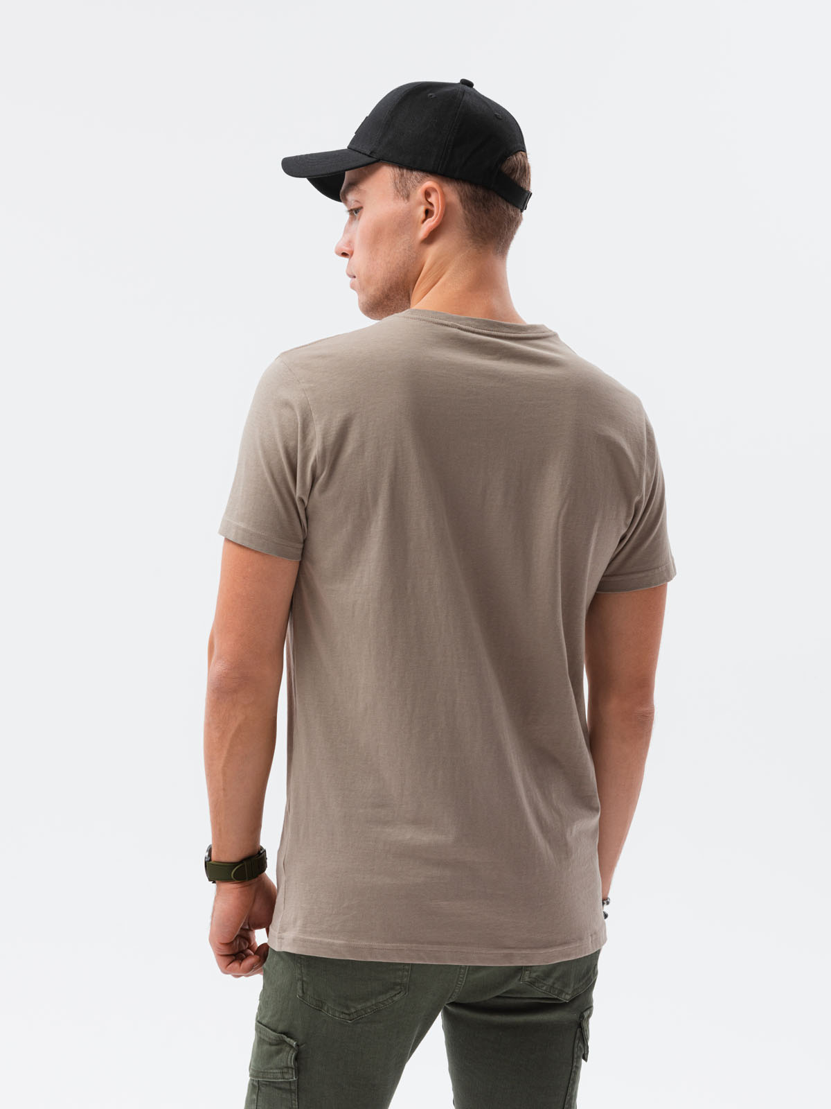 Tricou barbati, Ombre
