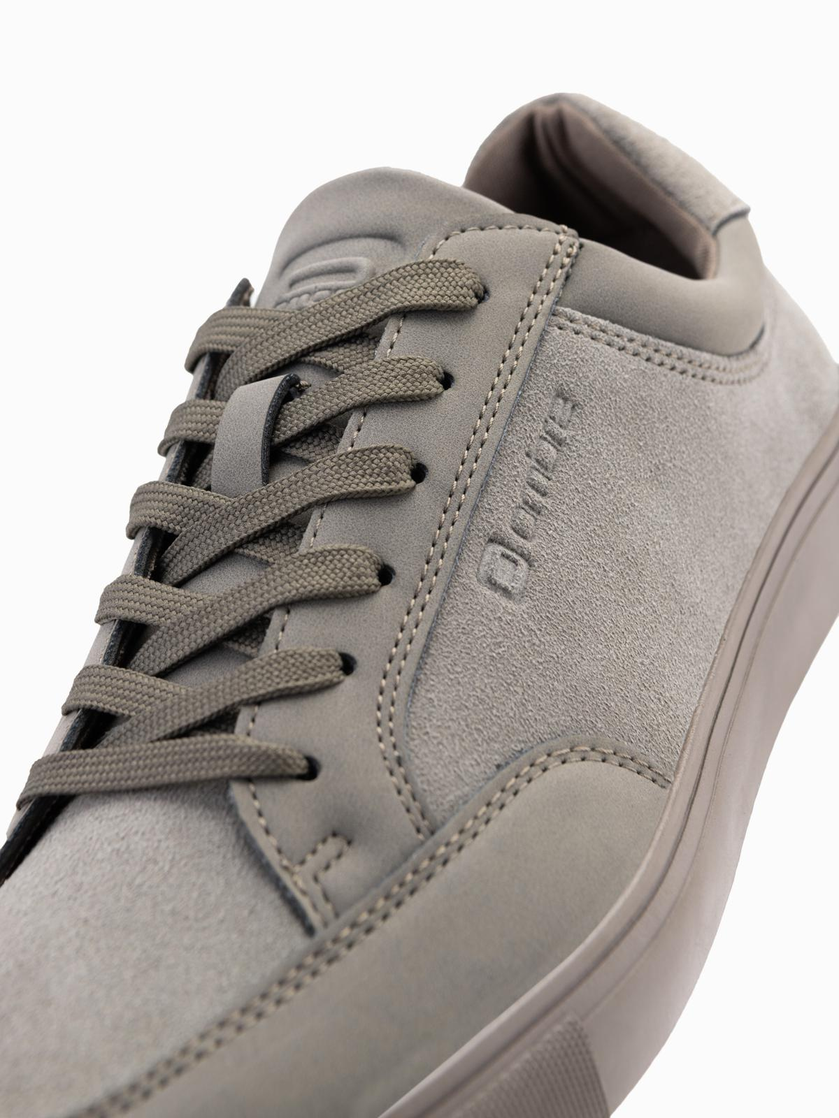 Ombre Men&#039;s monochromatic streetwear style shoes - olive
