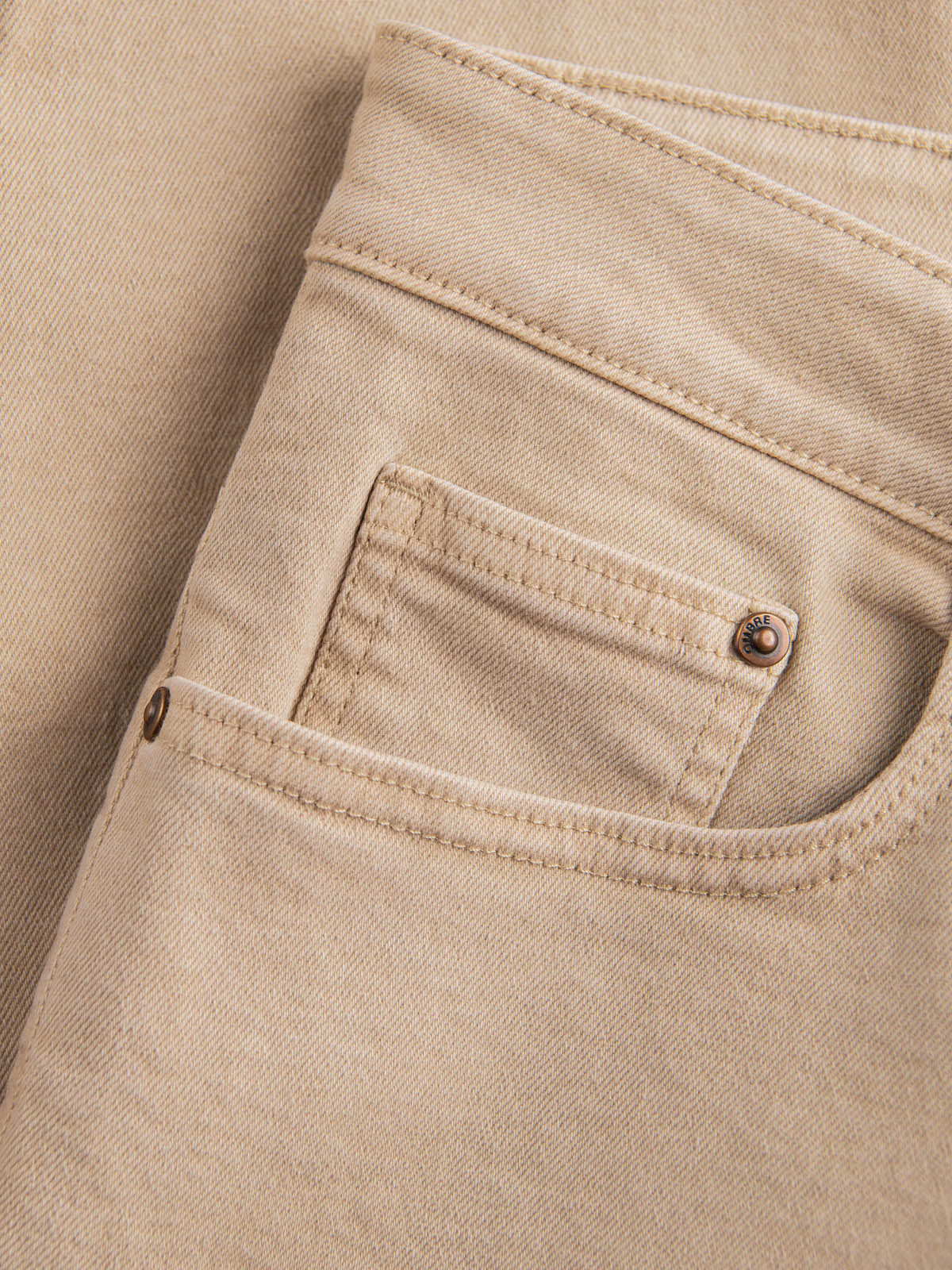 Pantaloni barbati, Ombre Basic