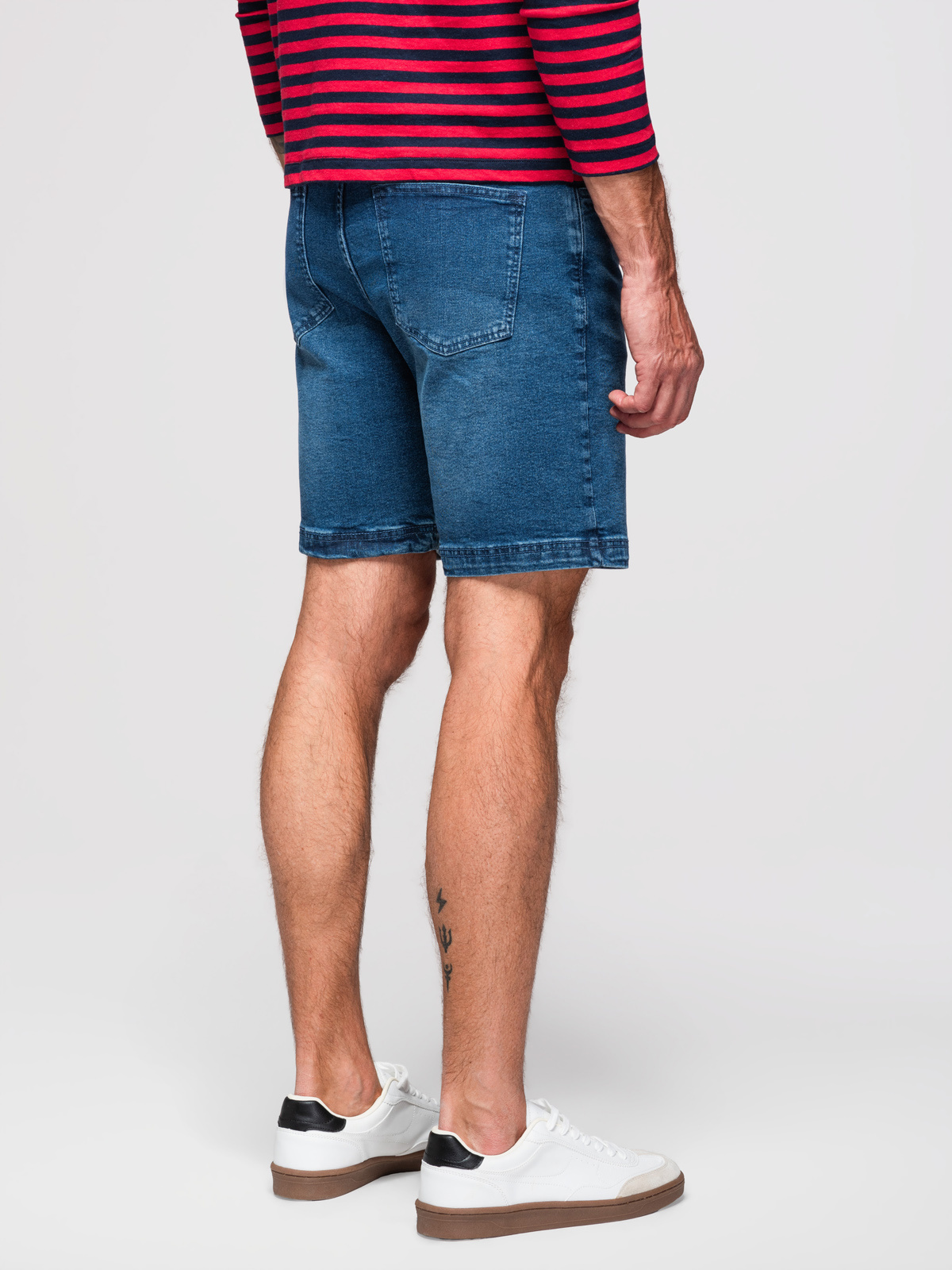 Ombre Men's shorts with elastic waistband and wash effect - blue