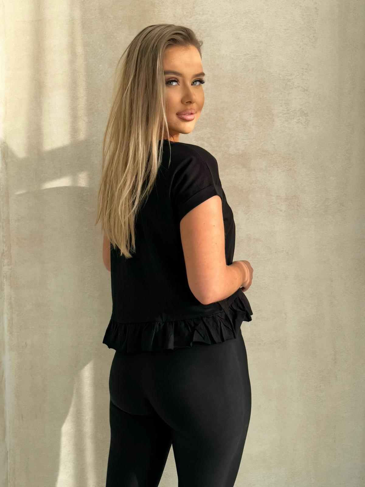 Edoti T-shirt with frill SL