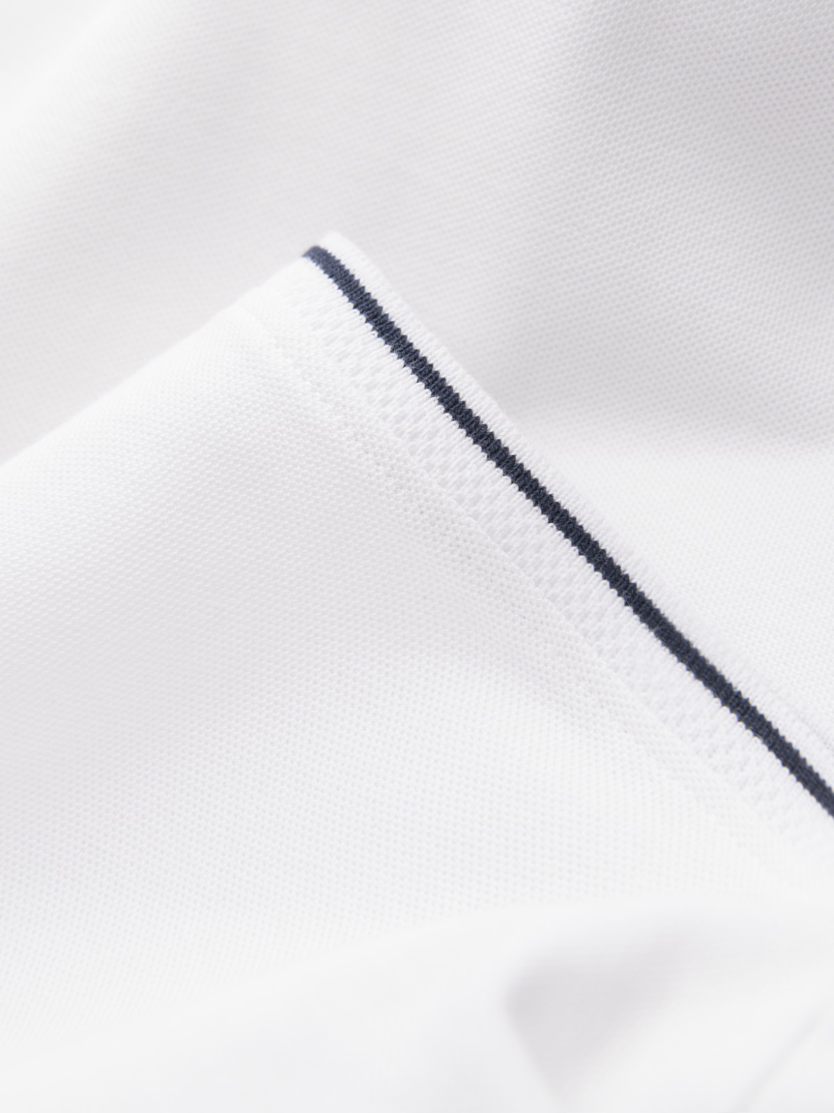 Ombre Men's pique knit polo shirt without buttons - white