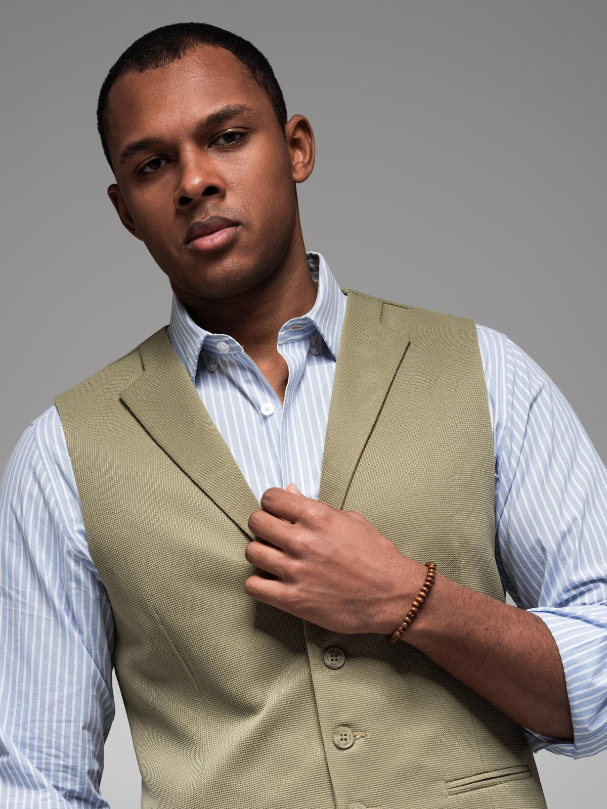Ombre Fitted men&#039;s structured knit vest with lapels - olive
