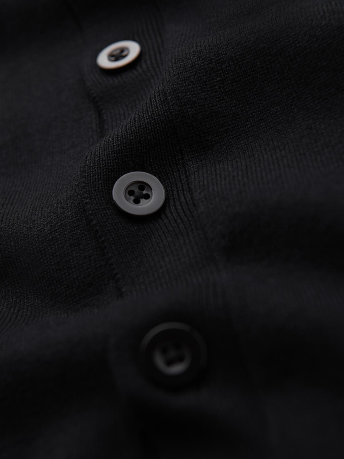 Ombre Monochrome knitted men's viscose cardigan - black