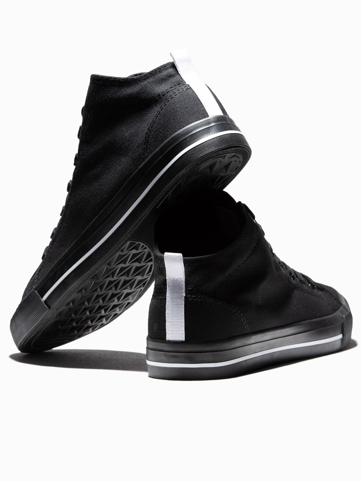 Tenisi barbati, Edoti T389