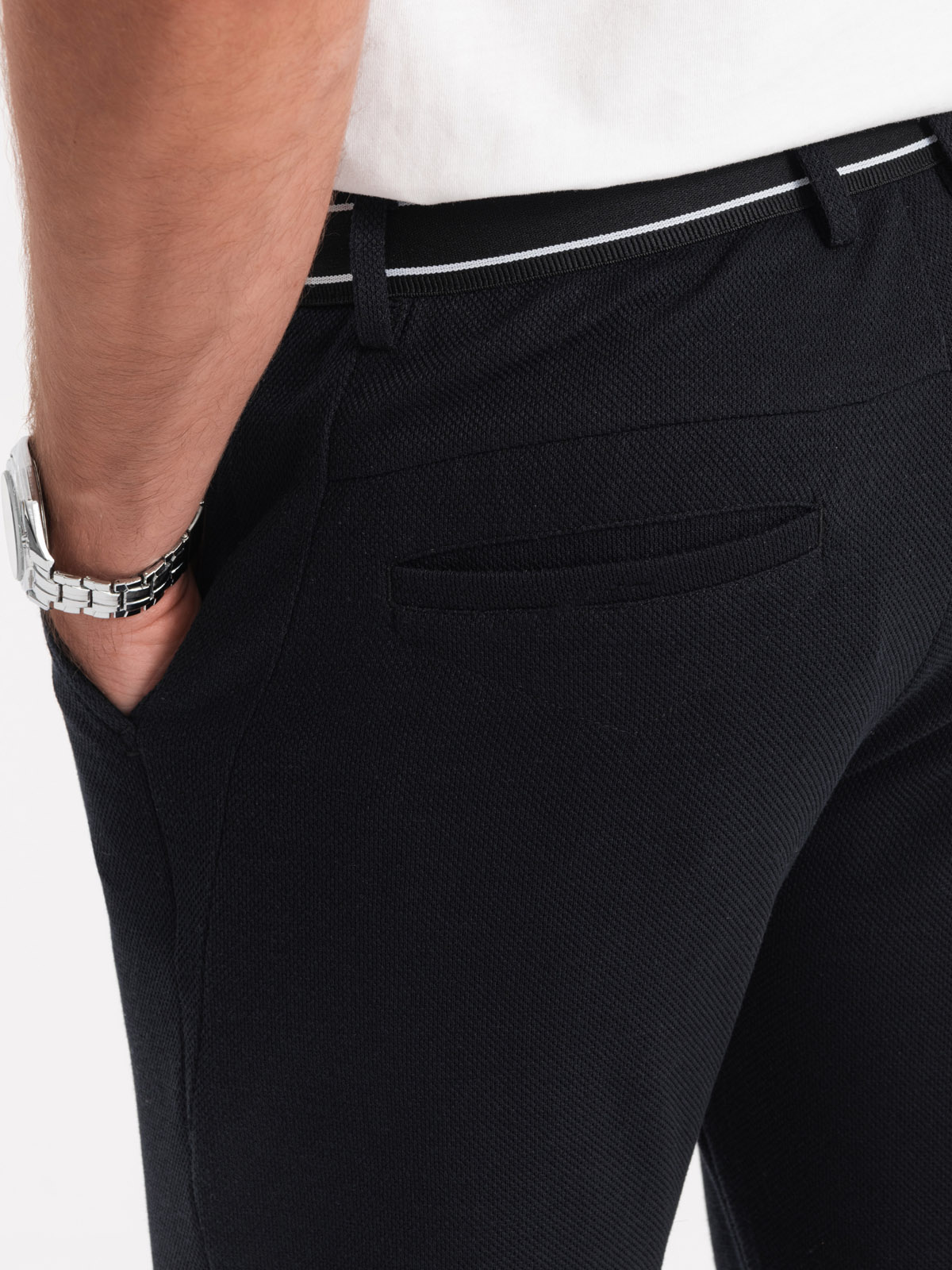 Pantaloni barbati, Ombre