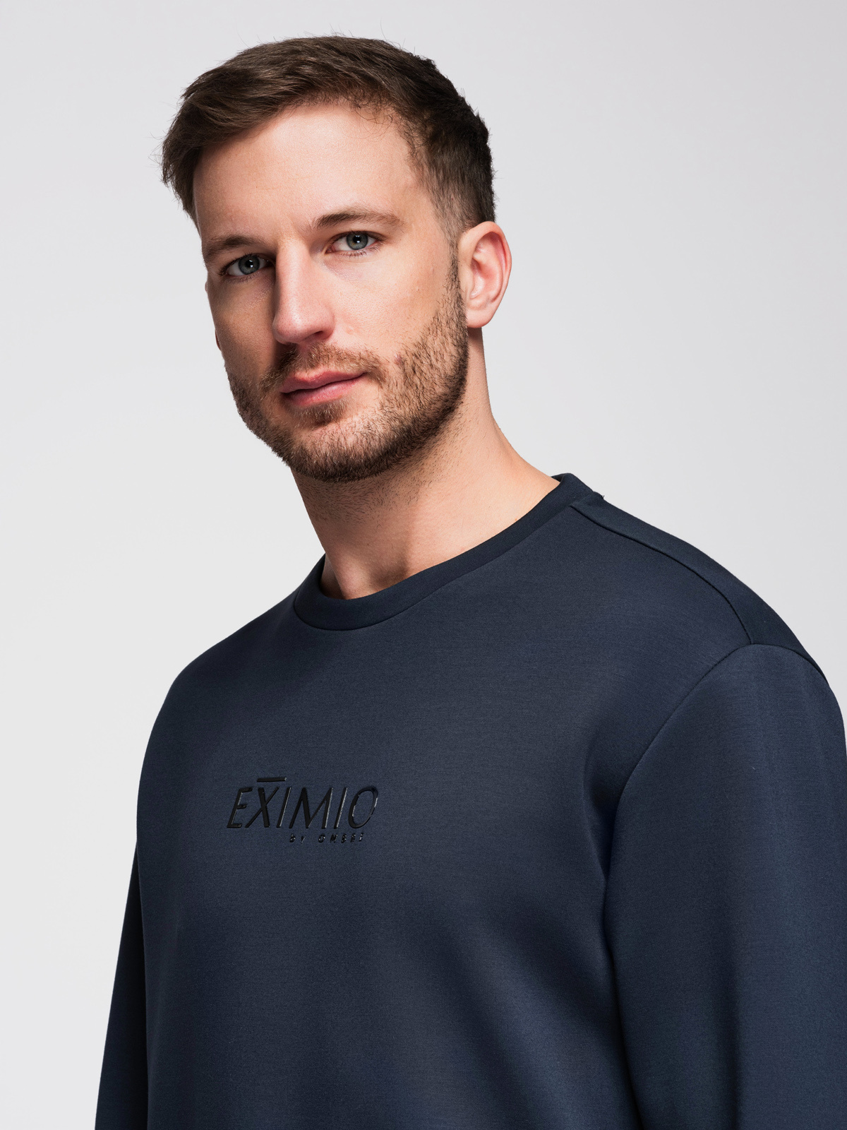 Ombre Men's regular sweatshirt with shiny print on chest - dark blue