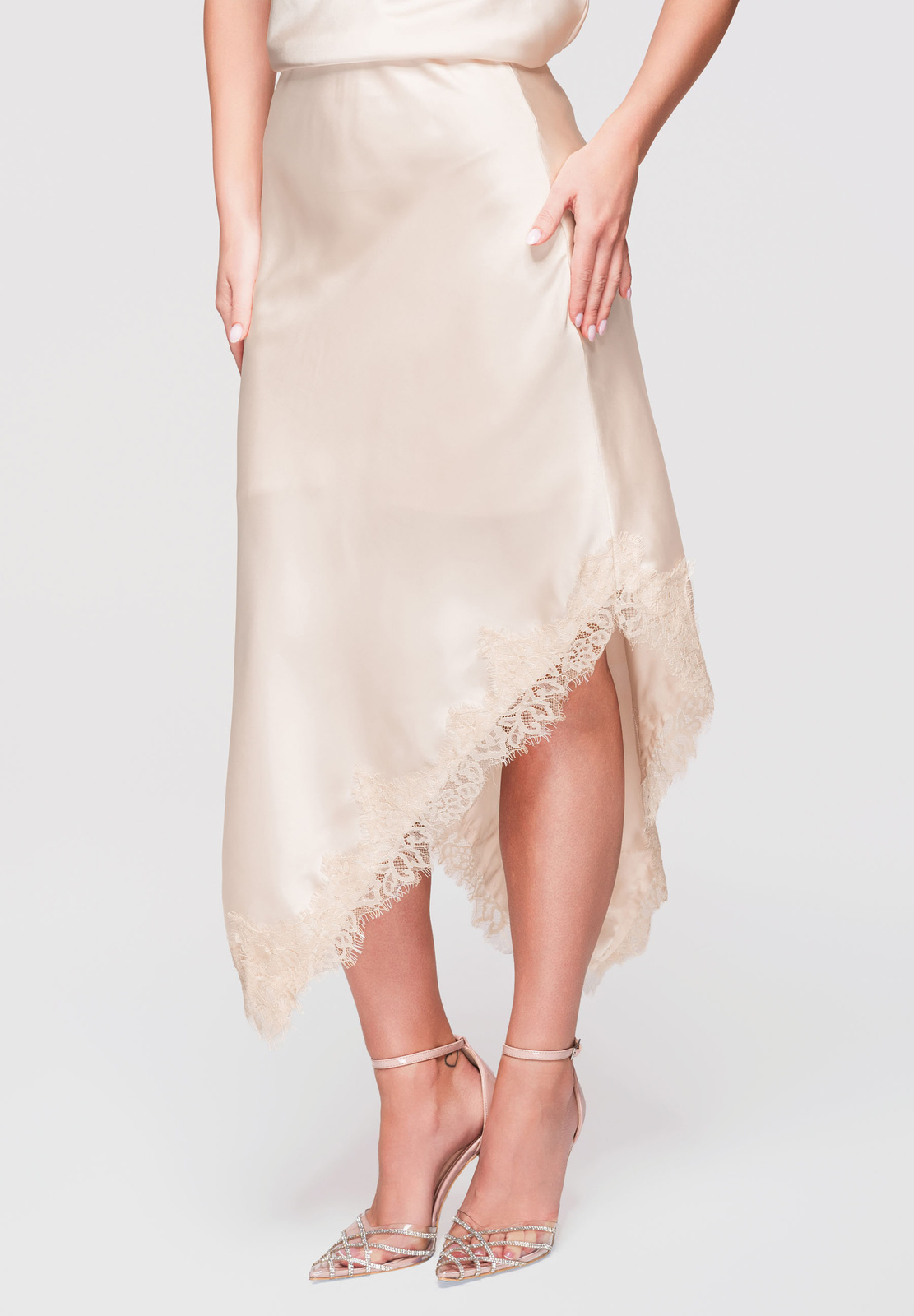 Edoti fustă – fiabilă, confortabilă