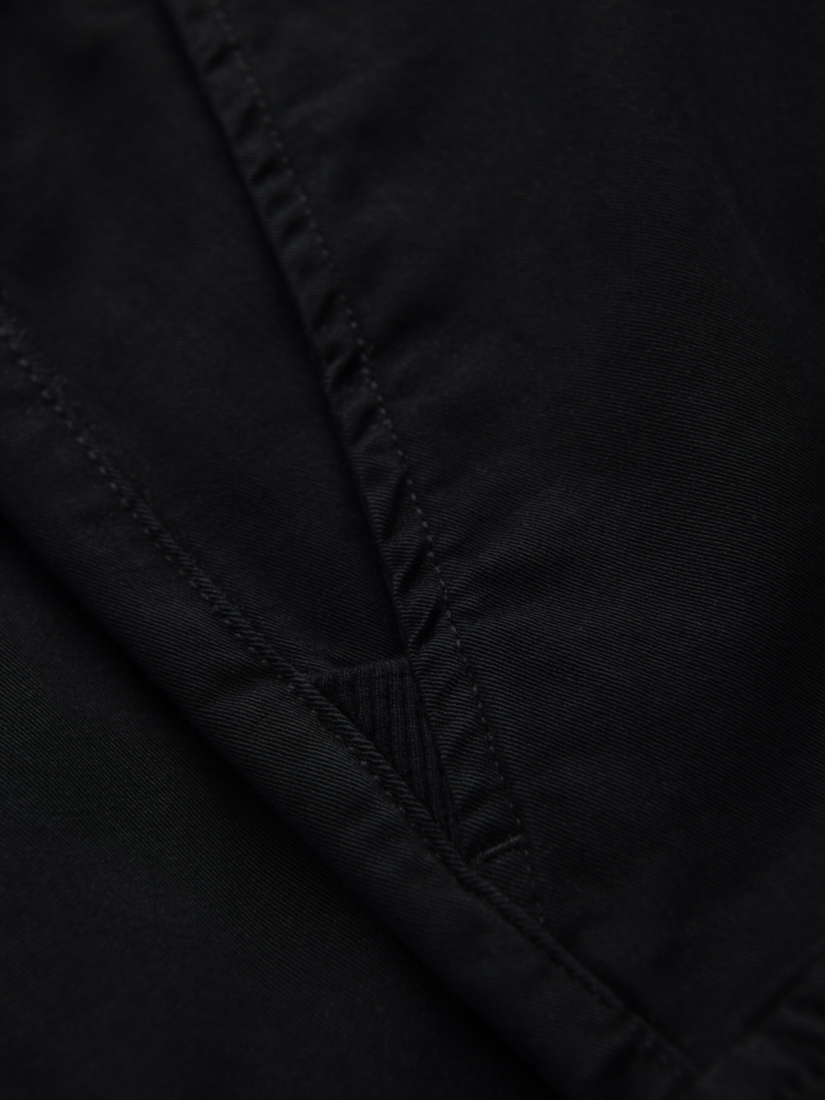 Ombre Men's cotton cargo shorts with elastic waistband - black