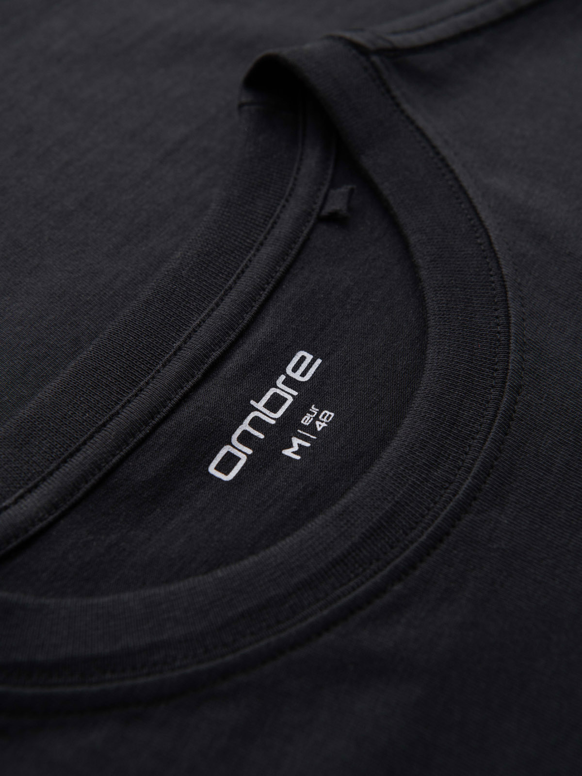 Ombre Men's knitted t-shirt with printed REGULAR cut - black