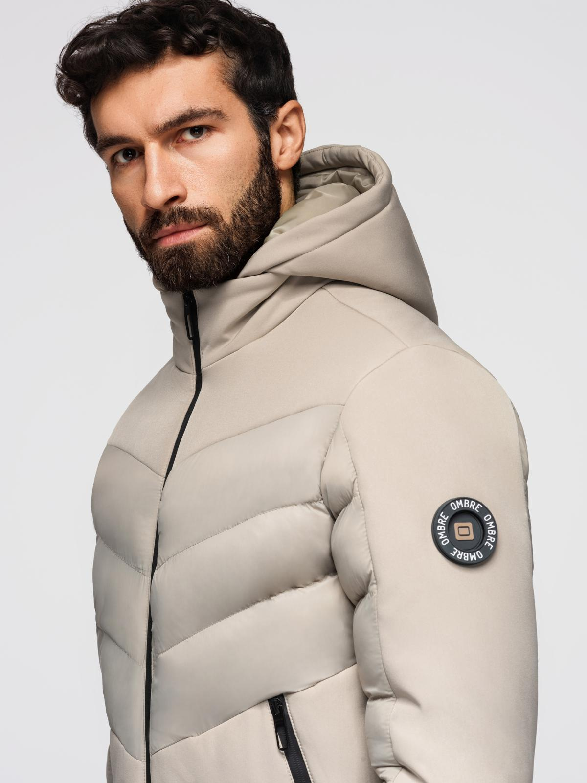 Ombre Kurtka męska pikowana z łączonych materiałów z wysokim kołnierzem – beżowa