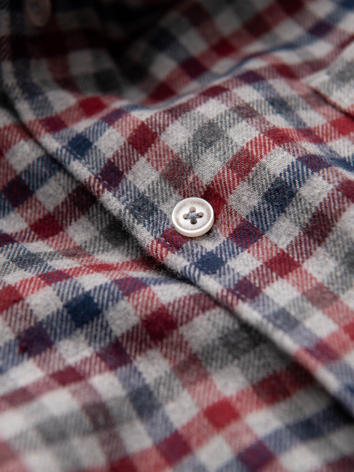 Ombre Men's checkered flannel shirt - navy blue and red