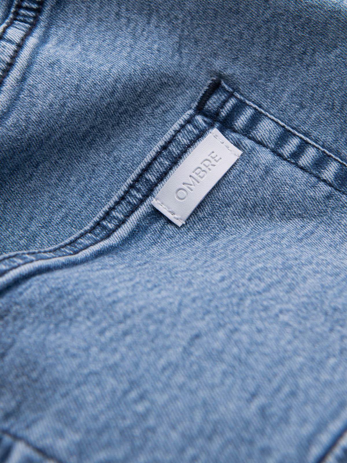 Ombre Turn-up denim men&#039;s short shorts with stitching - light blue