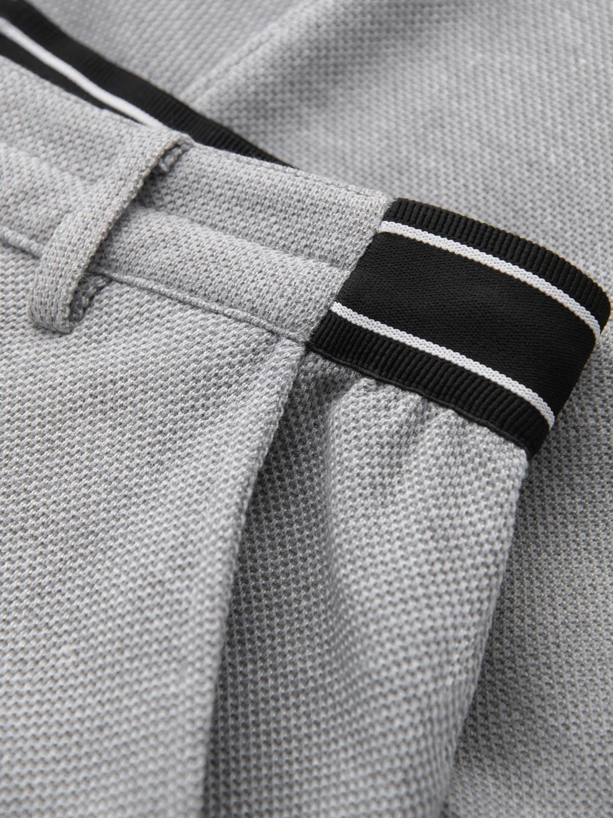 Pantaloni dama, Ombre