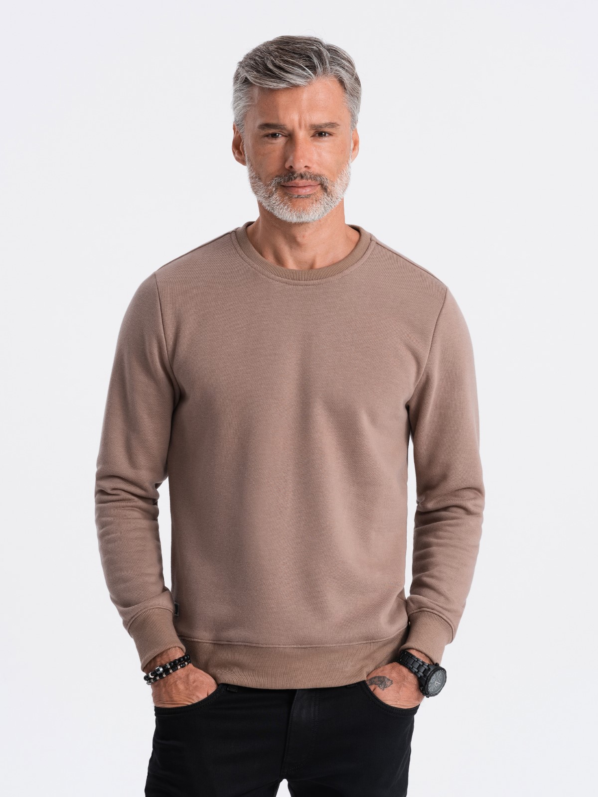 Levně Ombre BASIC men's hoodless sweatshirt - light brown