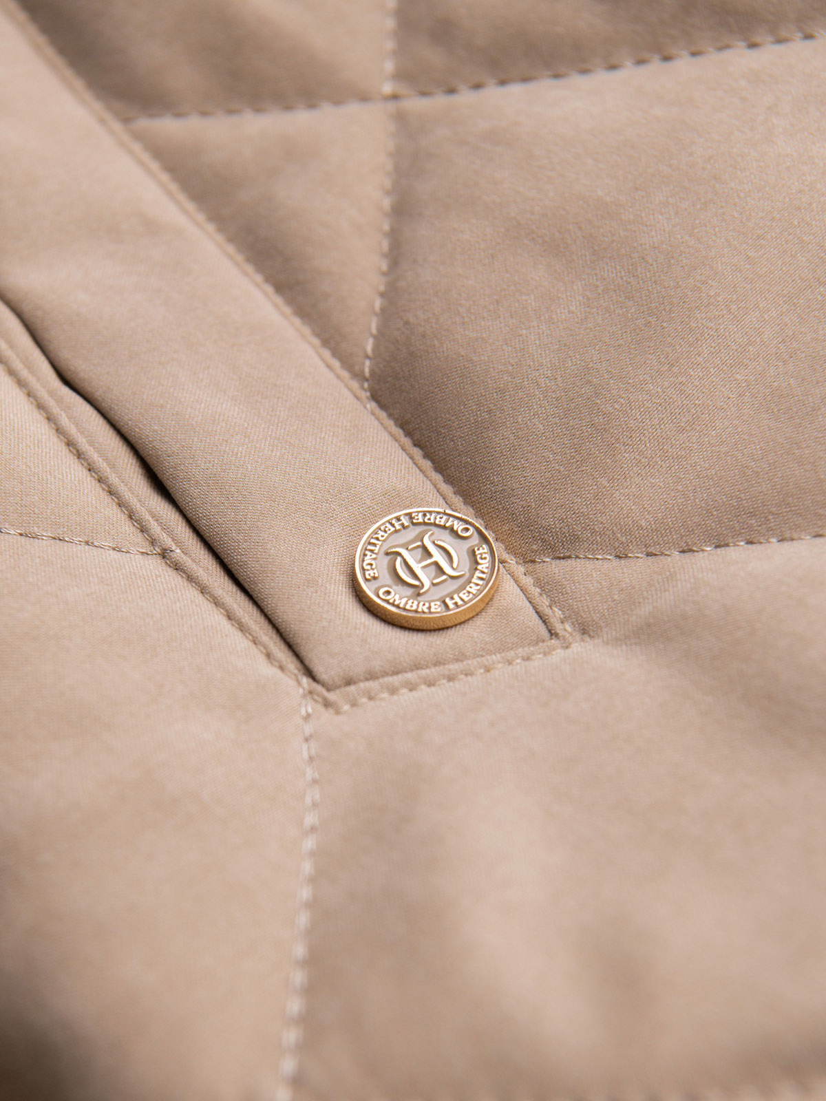 Ombre Men's peach effect quilted vest - beige