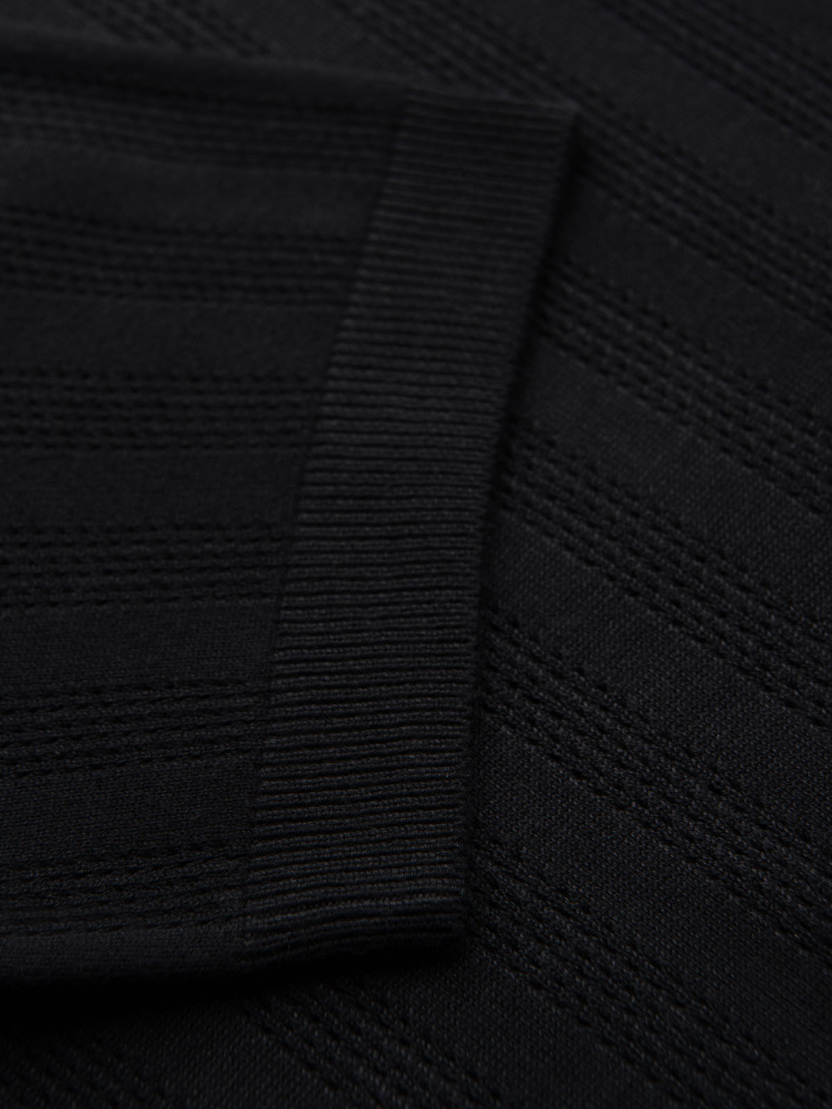 Ombre Men's openwork polo shirt with zipper at neckline - black