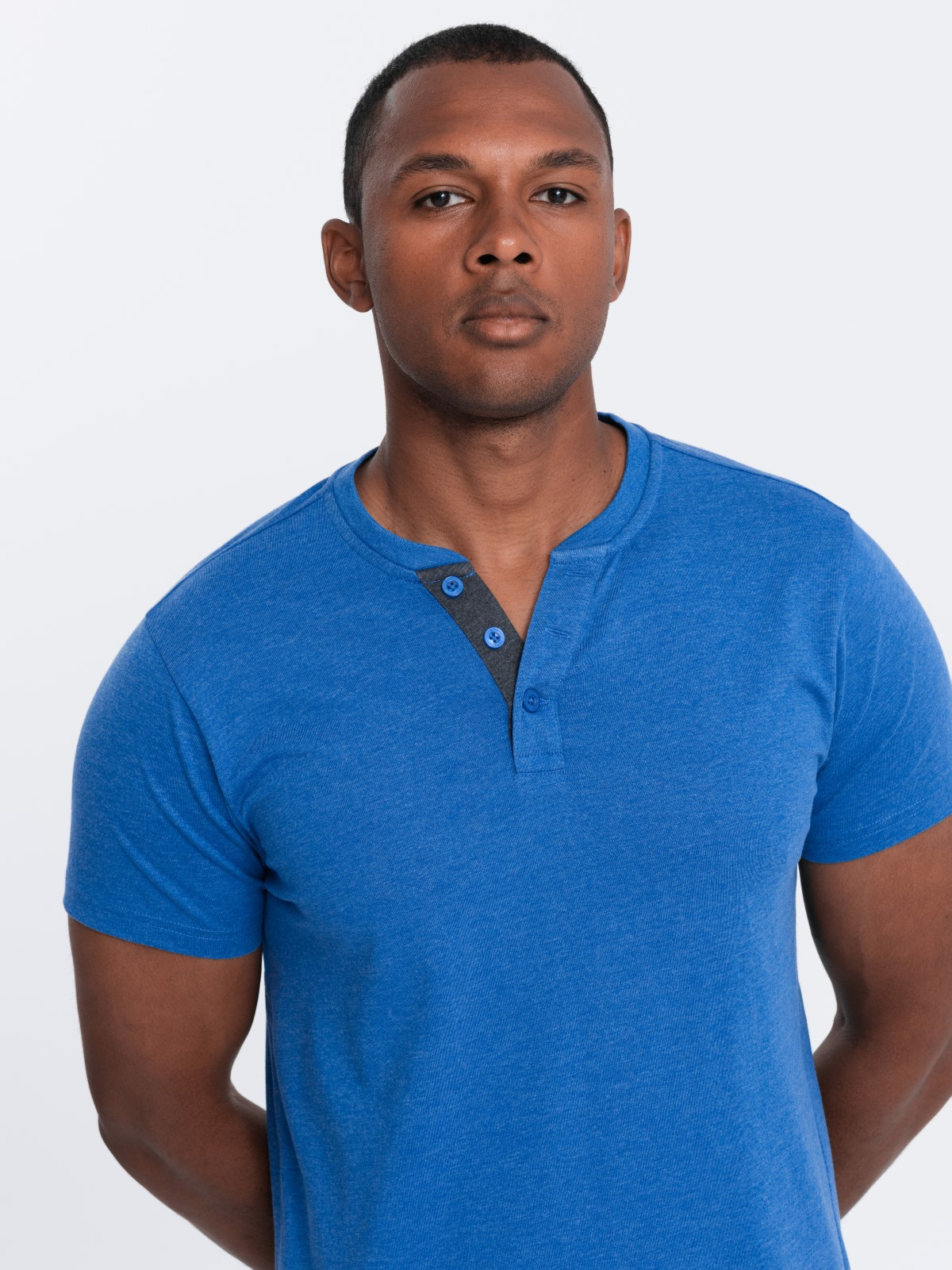 Ombre Men's t-shirt with round henley neckline - blue