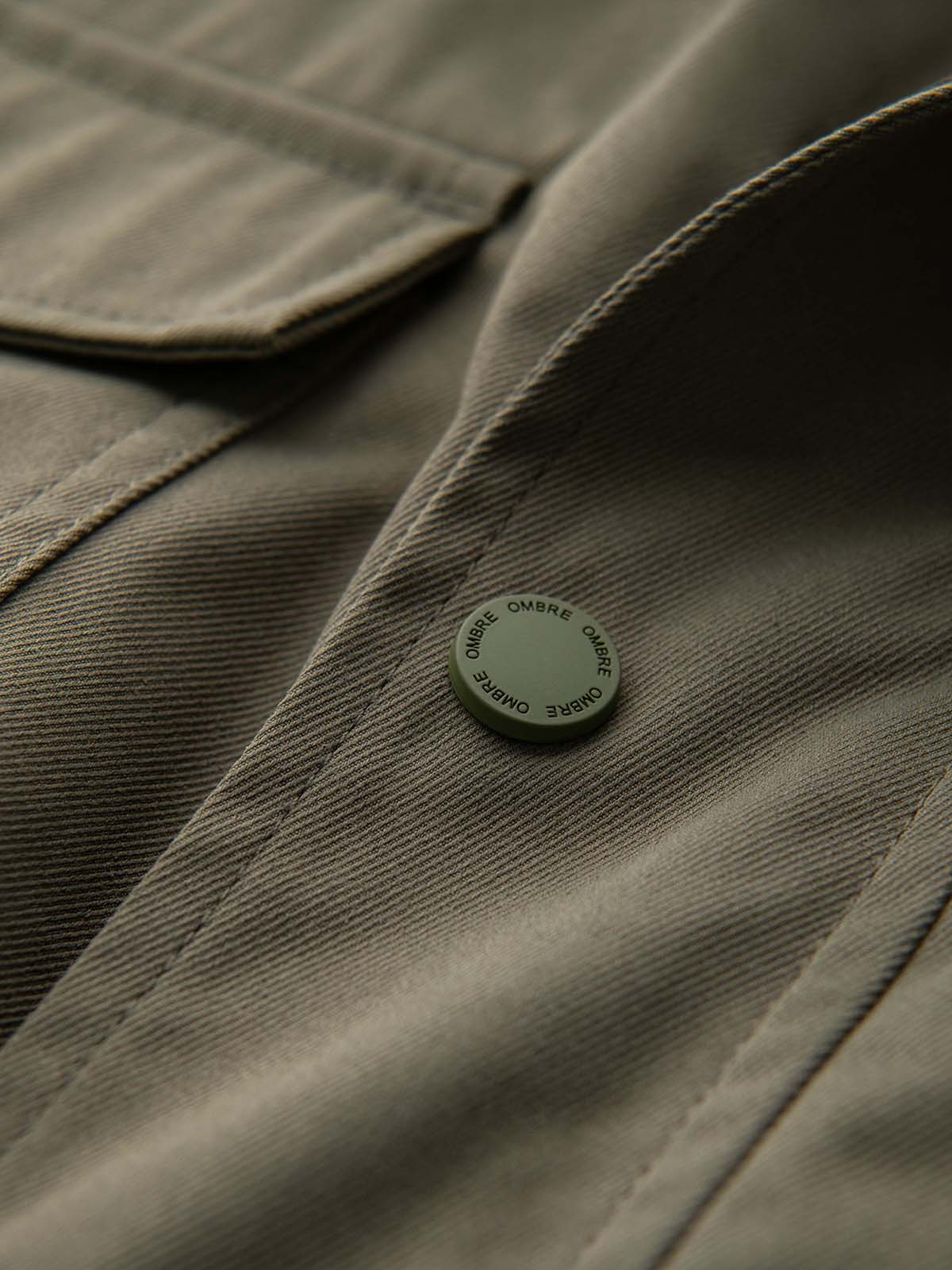 Ombre Men&#039;s lightweight jacket with pockets and high collar - khaki