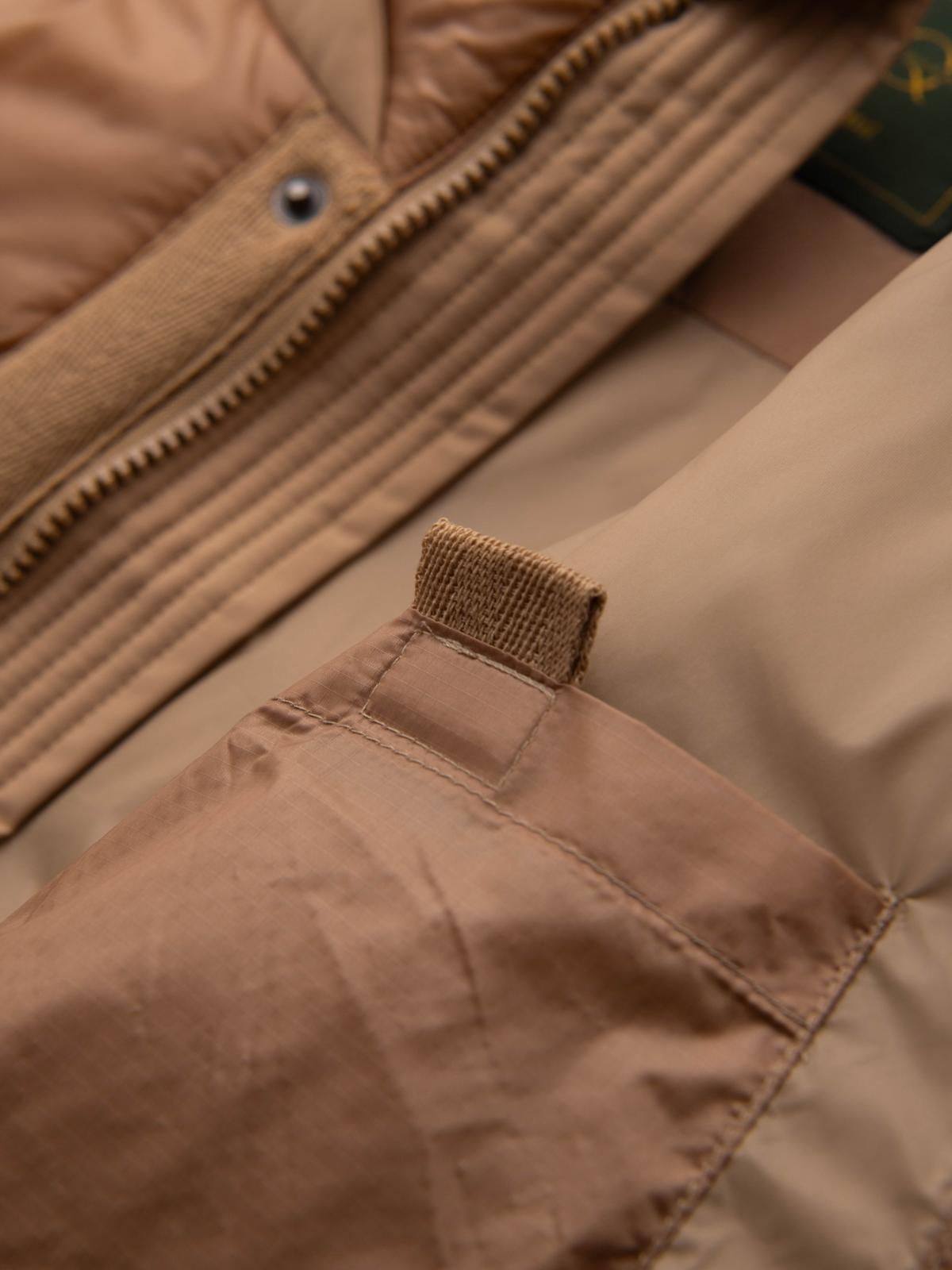 Ombre Men&#039;s long quilted jacket with large pockets - beige