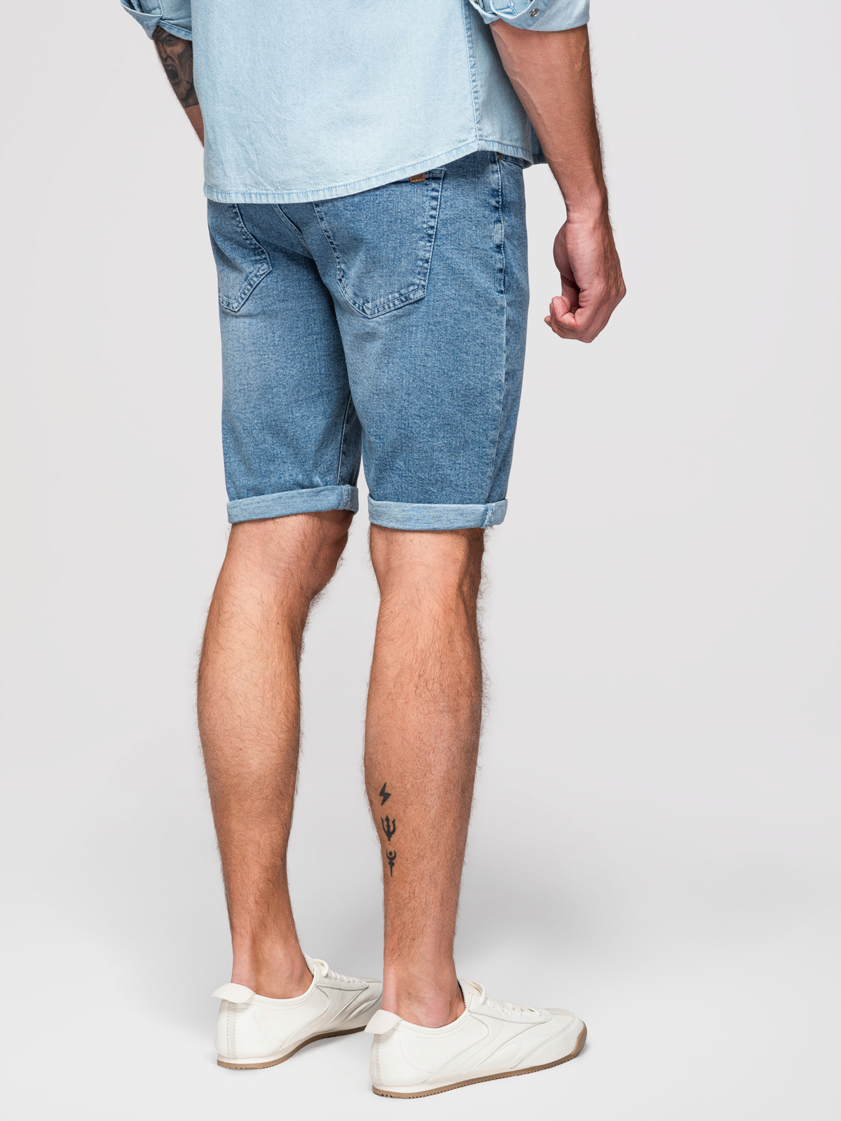 Ombre Men's denim shorts with rolled up leg - light blue