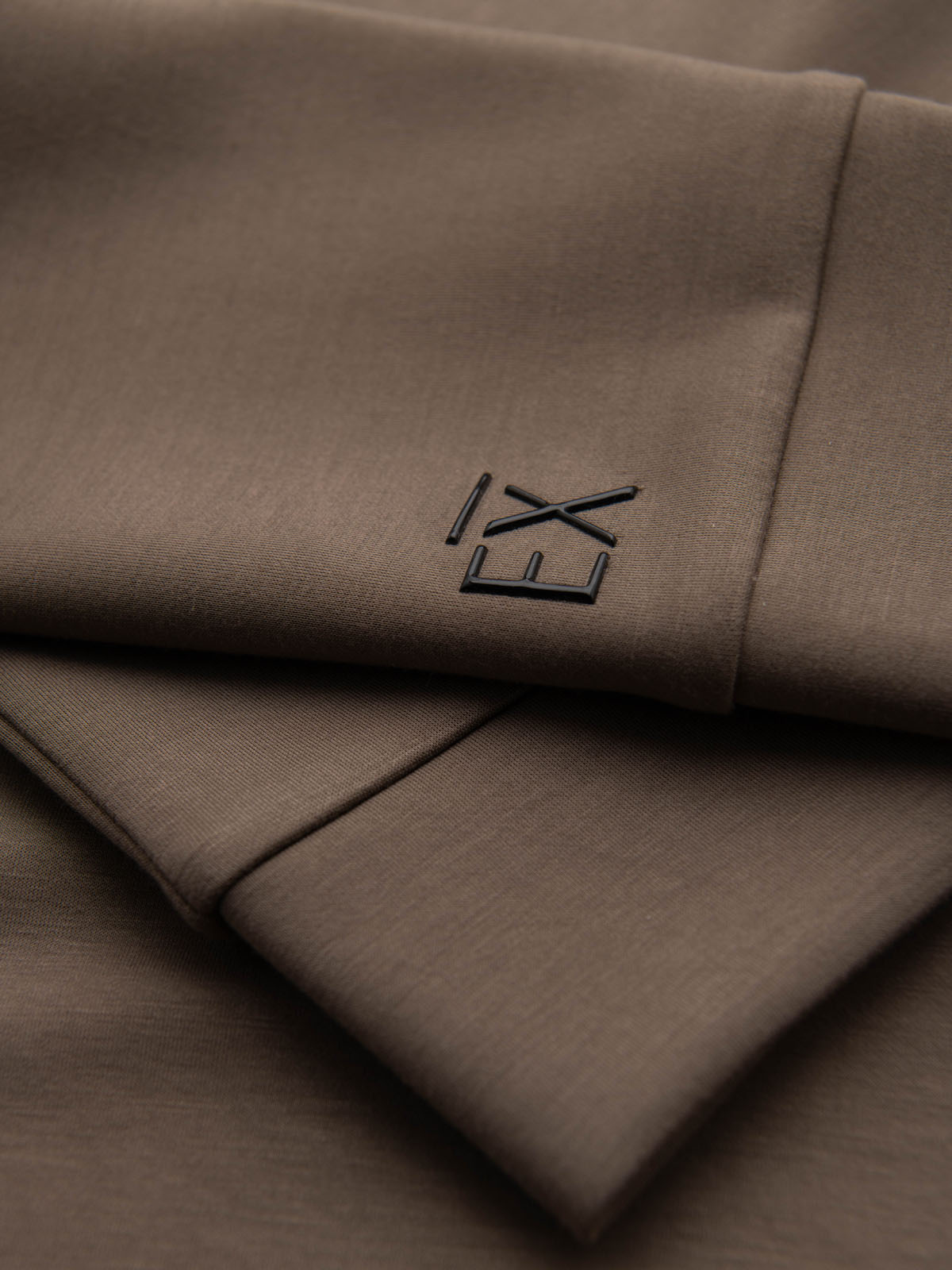 Ombre Men's sweatshirt with contrasting print and unbuttoned high collar - grey-brown