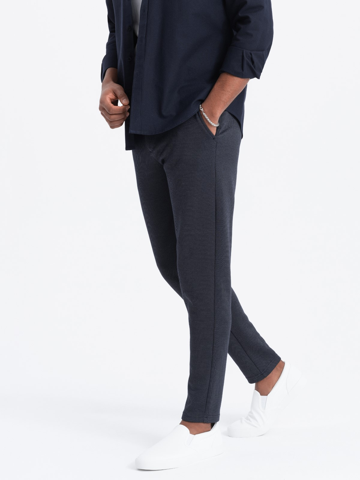 Ombre CARROT men's pants in structured two-tone knit - navy blue