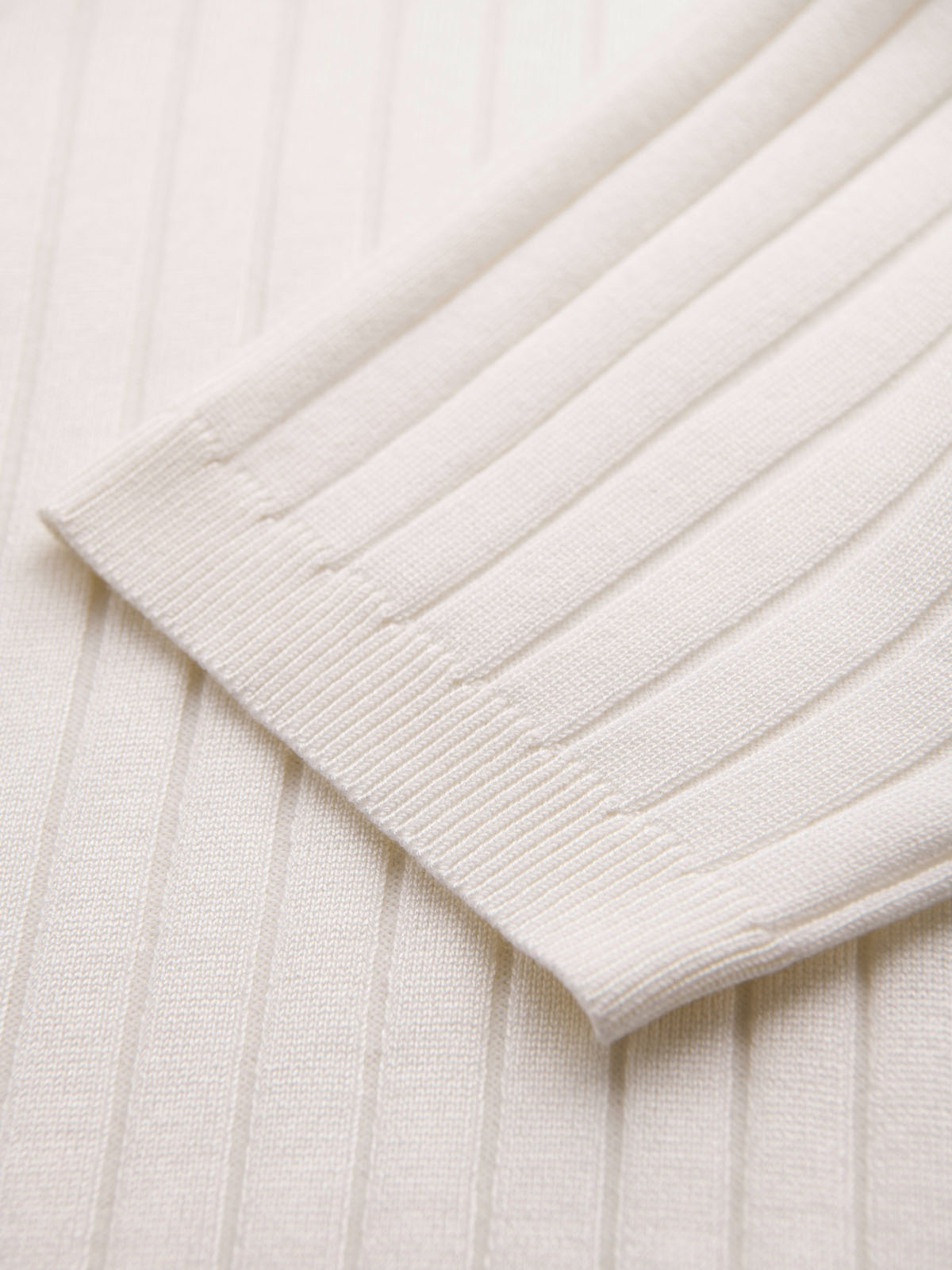 Ombre Men's SLIM FIT viscose vertical striped polo shirt - broken white