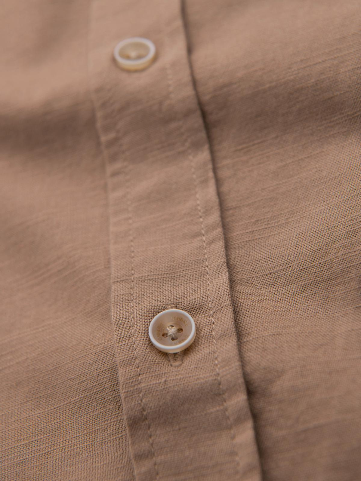 Ombre Men's linen shirt with classic collar and pockets REGULAR FIT - light brown