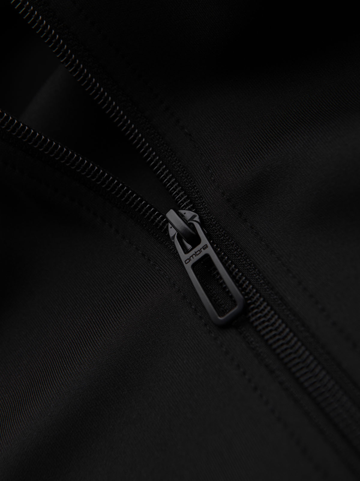 Ombre Men's unbuttoned hooded sweatshirt with piping - black
