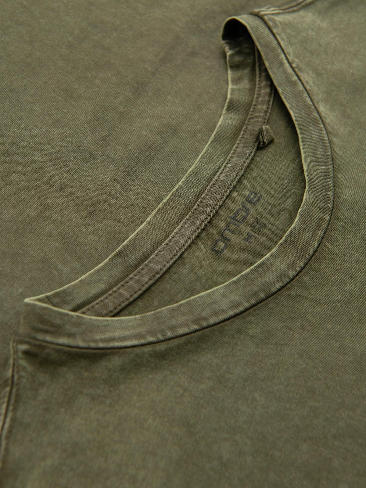 Ombre Men's t-shirt with wash effect - olive
